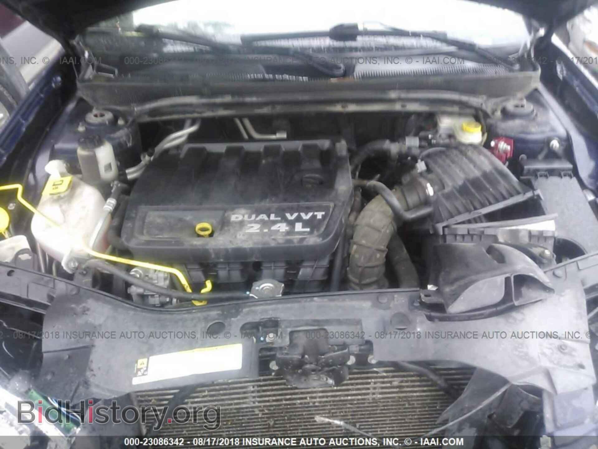 2013 Chrysler 200 - VIN: 1C3CCBBB5DN627529 - Фото 10