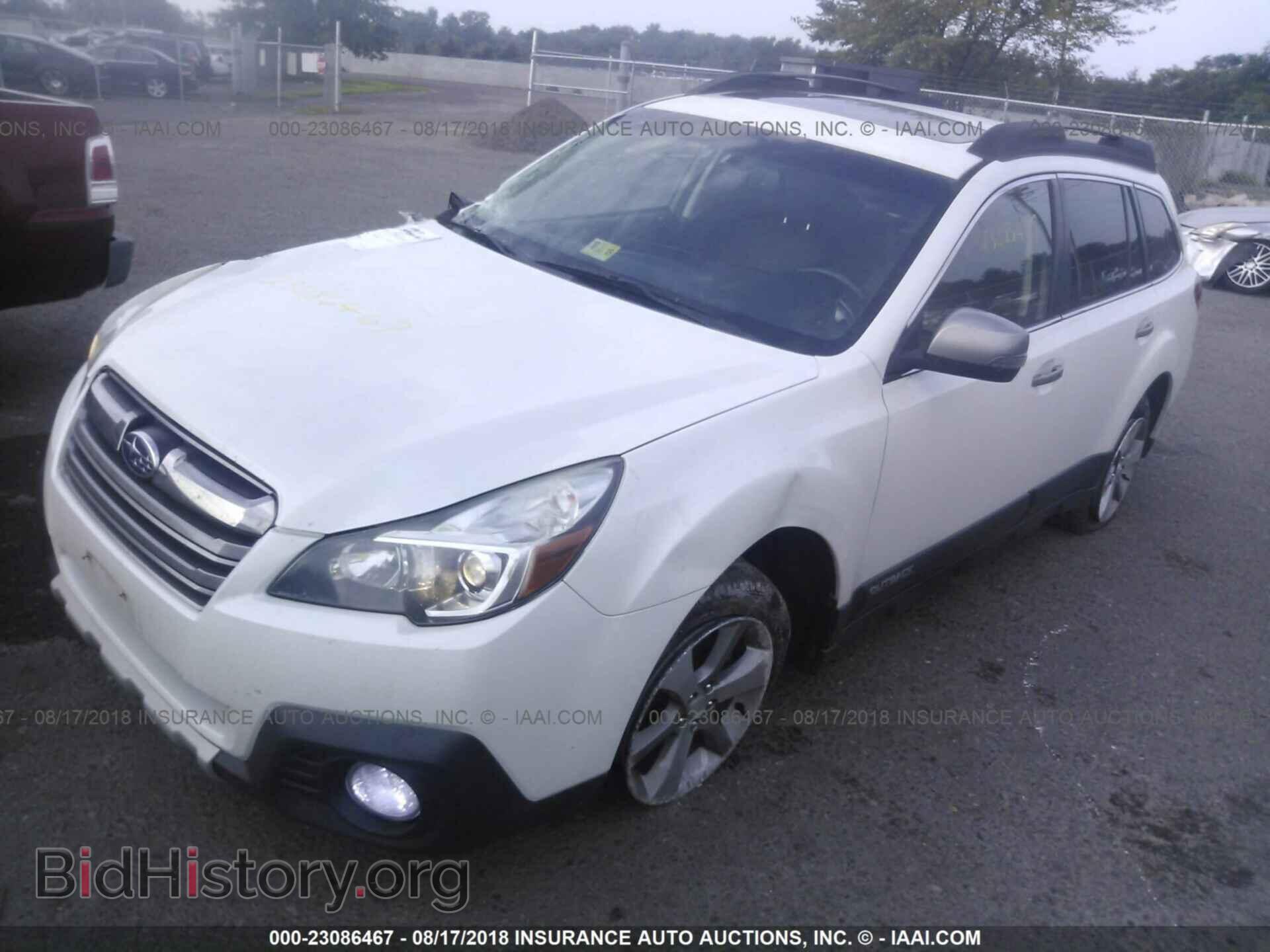 2013 Subaru Outback - VIN: 4S4BRCSC7D3245580 - Photo 2