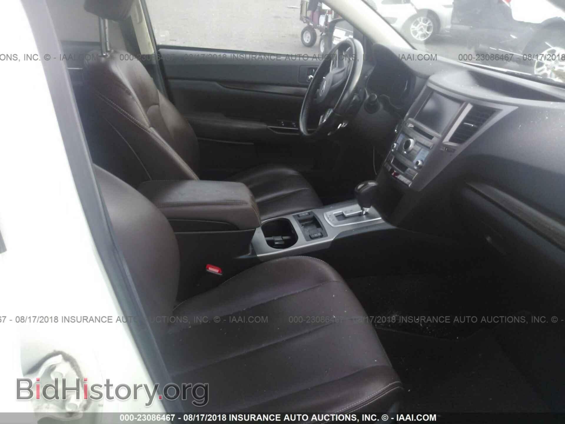 2013 Subaru Outback - VIN: 4S4BRCSC7D3245580 - Photo 5