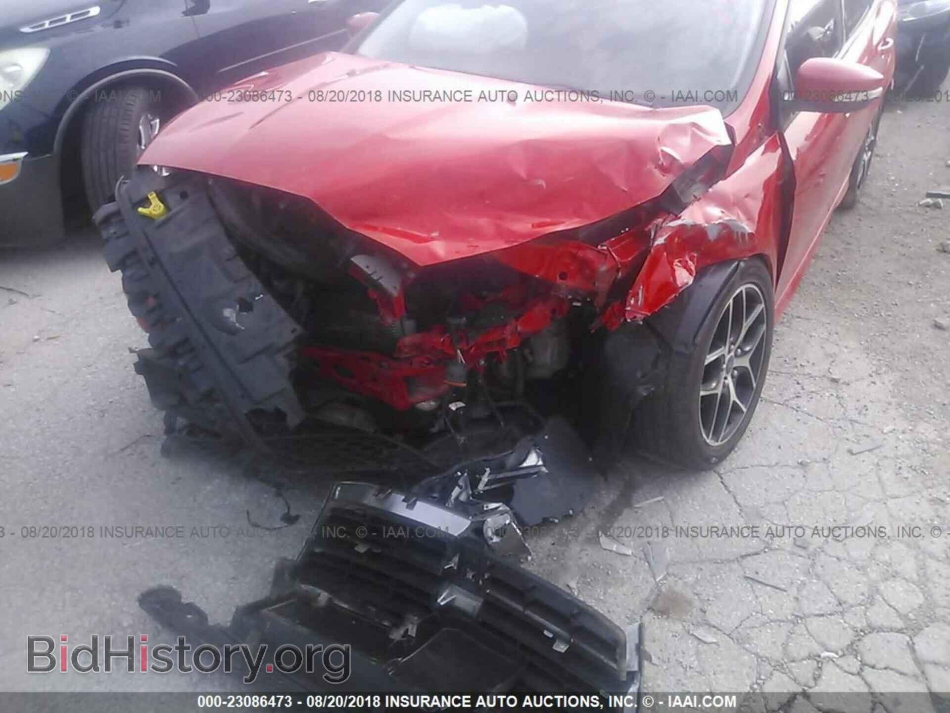 2016 Ford Focus - VIN: 1FADP3F29GL229749 - Photo 6