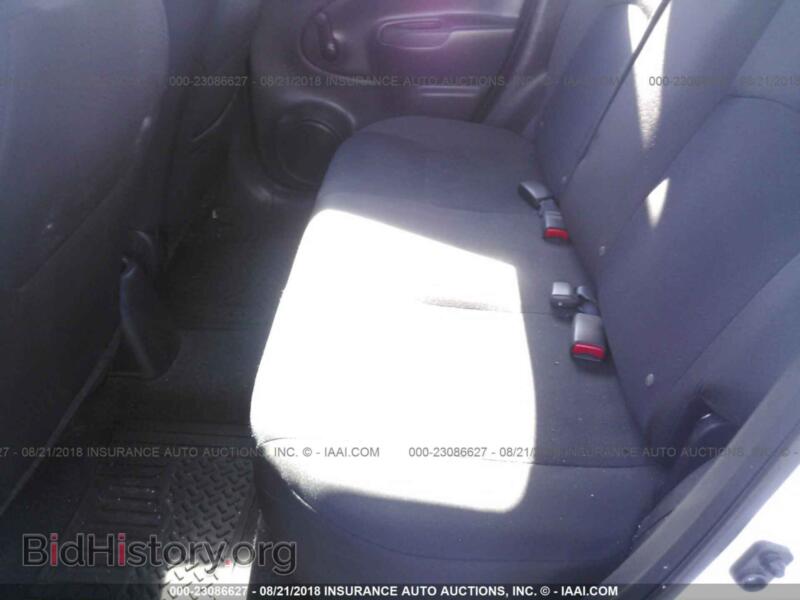 2016 Nissan VERSA NOTE (VIN 3N1CE2CP8GL353671) — photo 8 of 10
