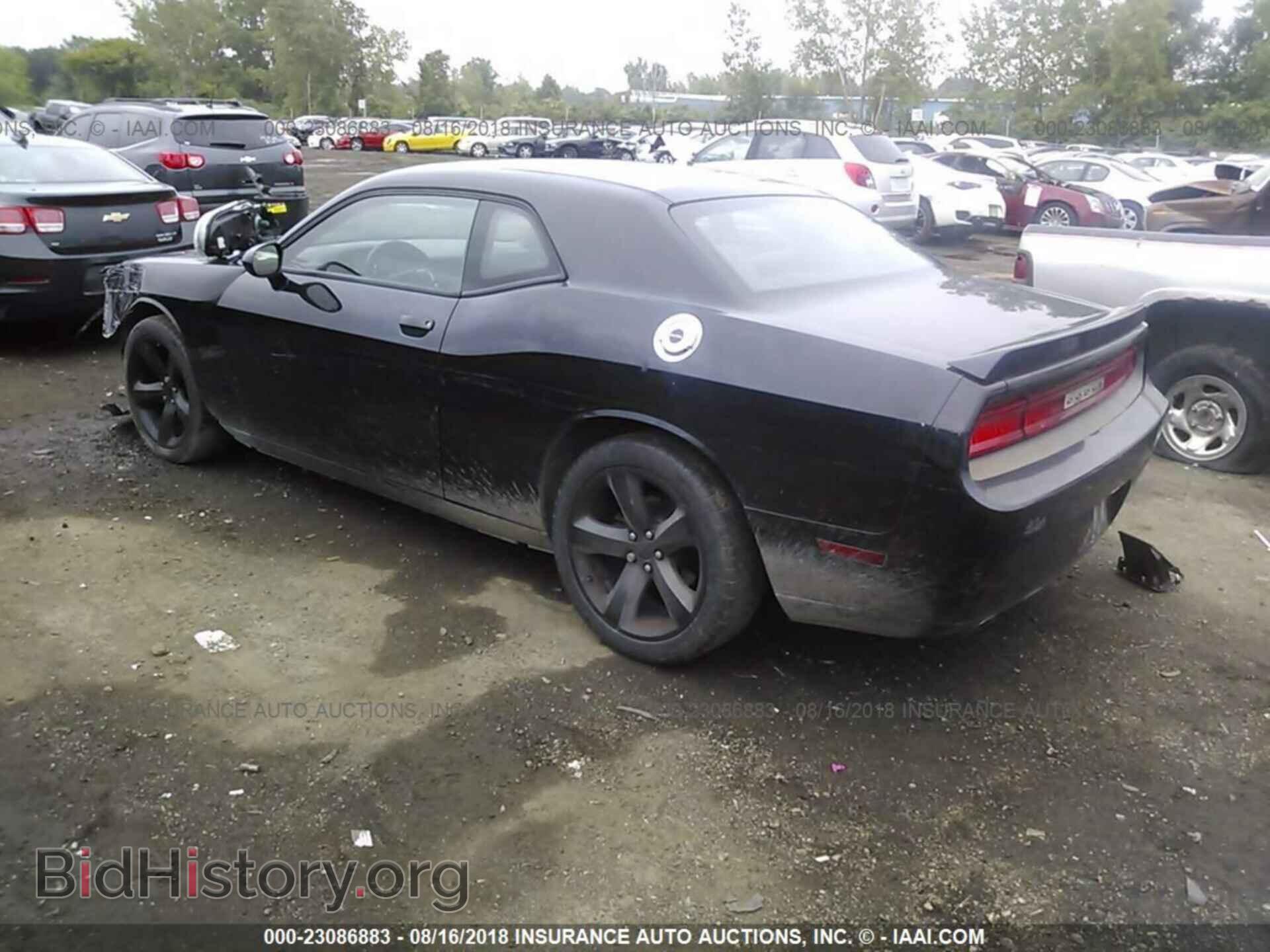 2012 Dodge Challenger - VIN: 2C3CDYAG4CH107293 - Photo 3
