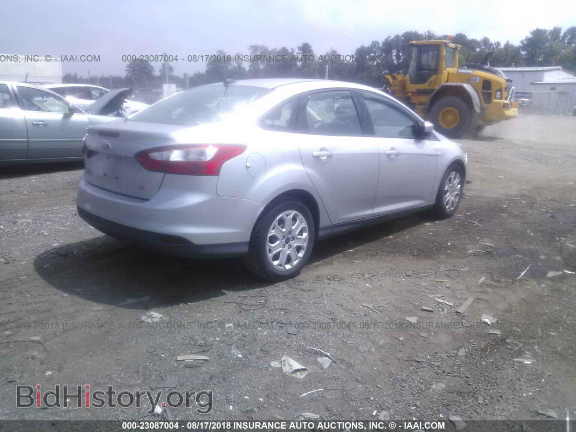 2012 Ford Focus - VIN: 1FAHP3F28CL224697 - Photo 4