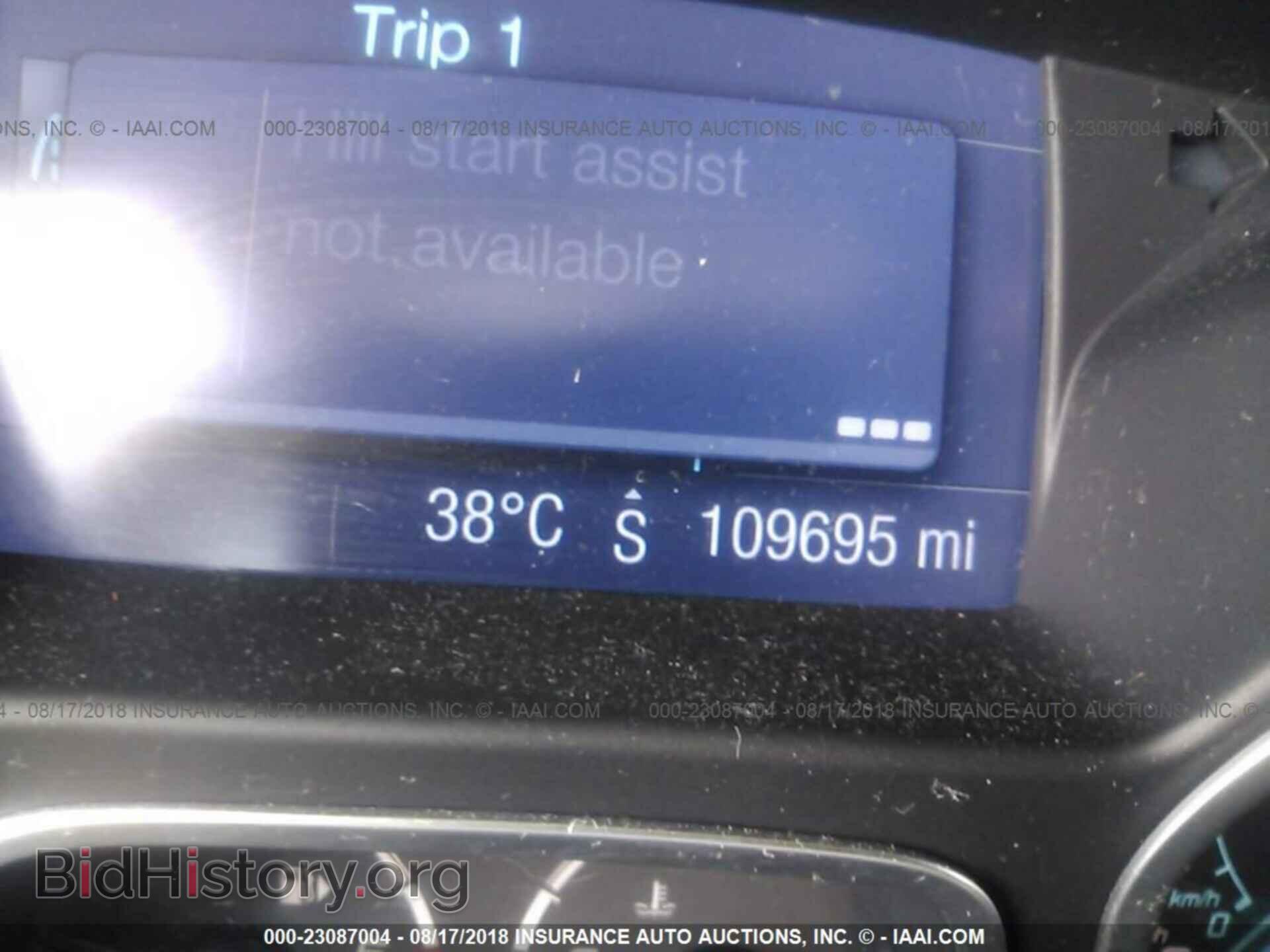 2012 Ford Focus - VIN: 1FAHP3F28CL224697 - Photo 7