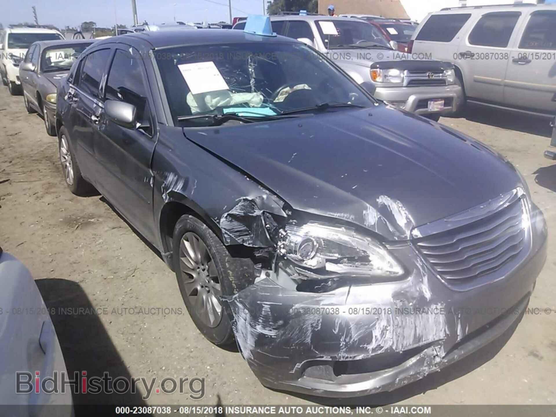 2012 Chrysler 200 - VIN: 1C3CCBAB6CN273066 - Фото 6