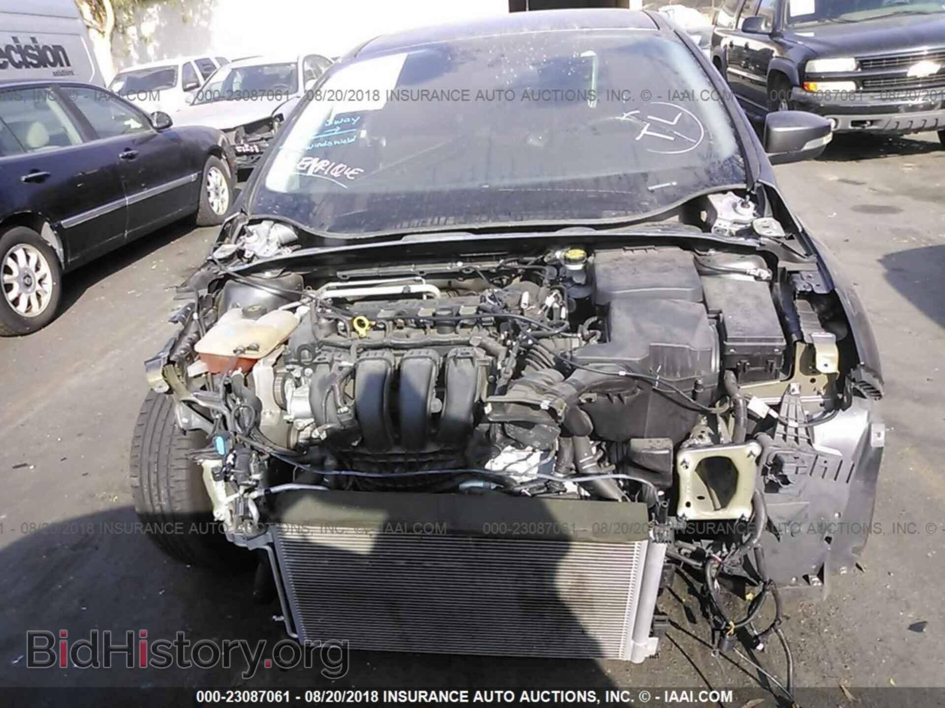 2015 Ford Focus - VIN: 1FADP3K21FL358024 - Photo 6