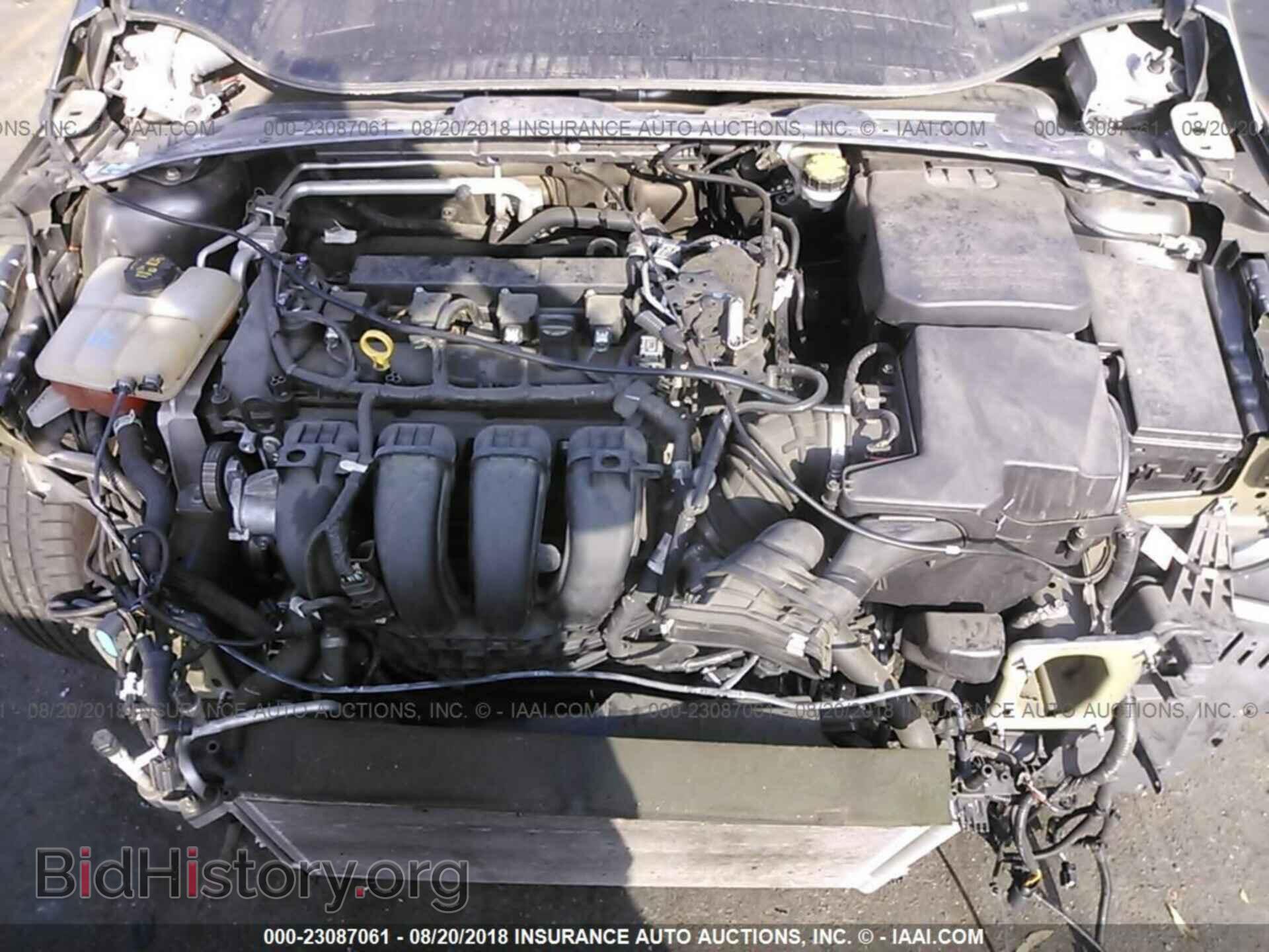 2015 Ford Focus - VIN: 1FADP3K21FL358024 - Photo 10
