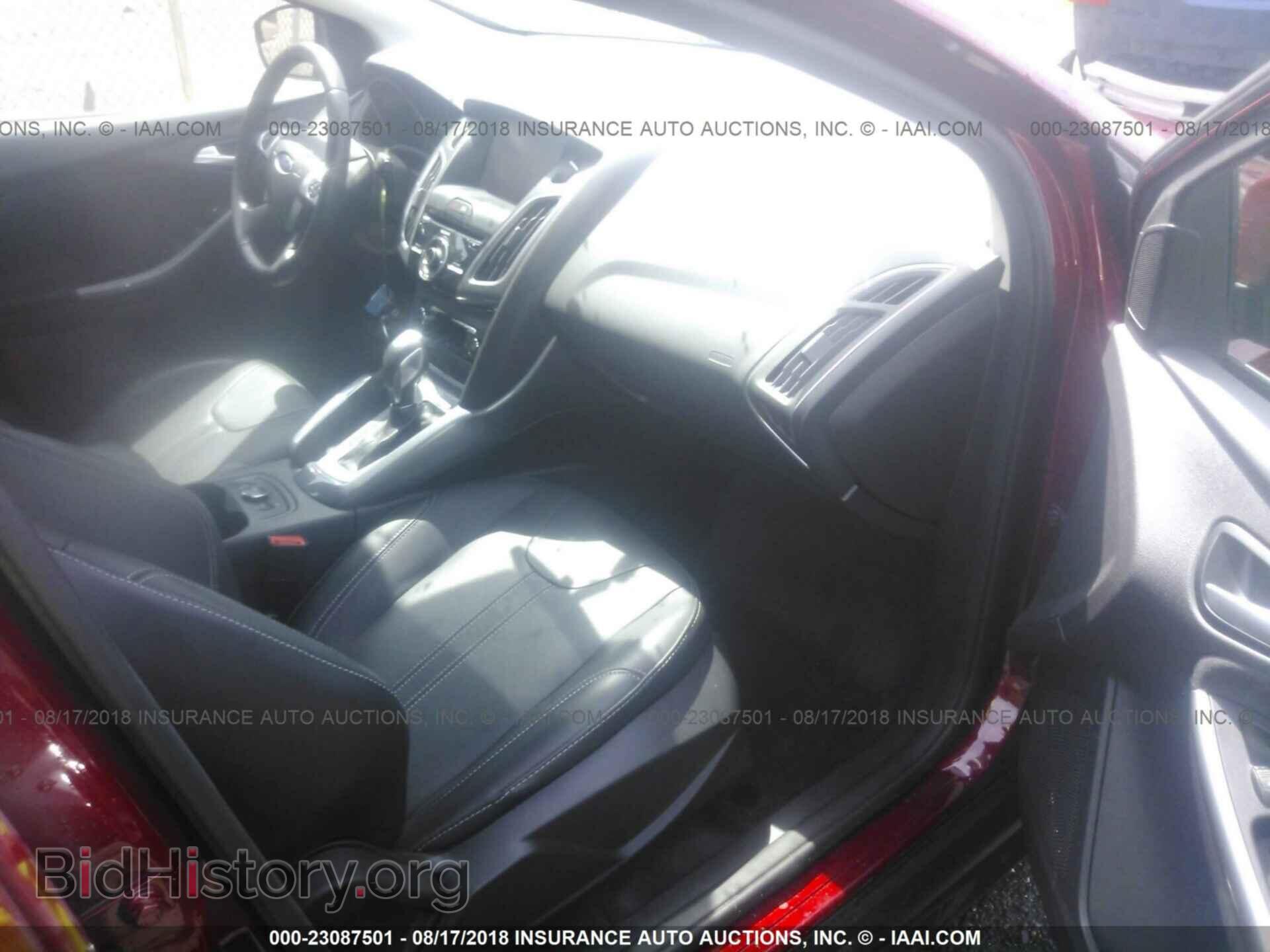 2014 Ford Focus - VIN: 1FADP3N29EL104569 - Photo 5