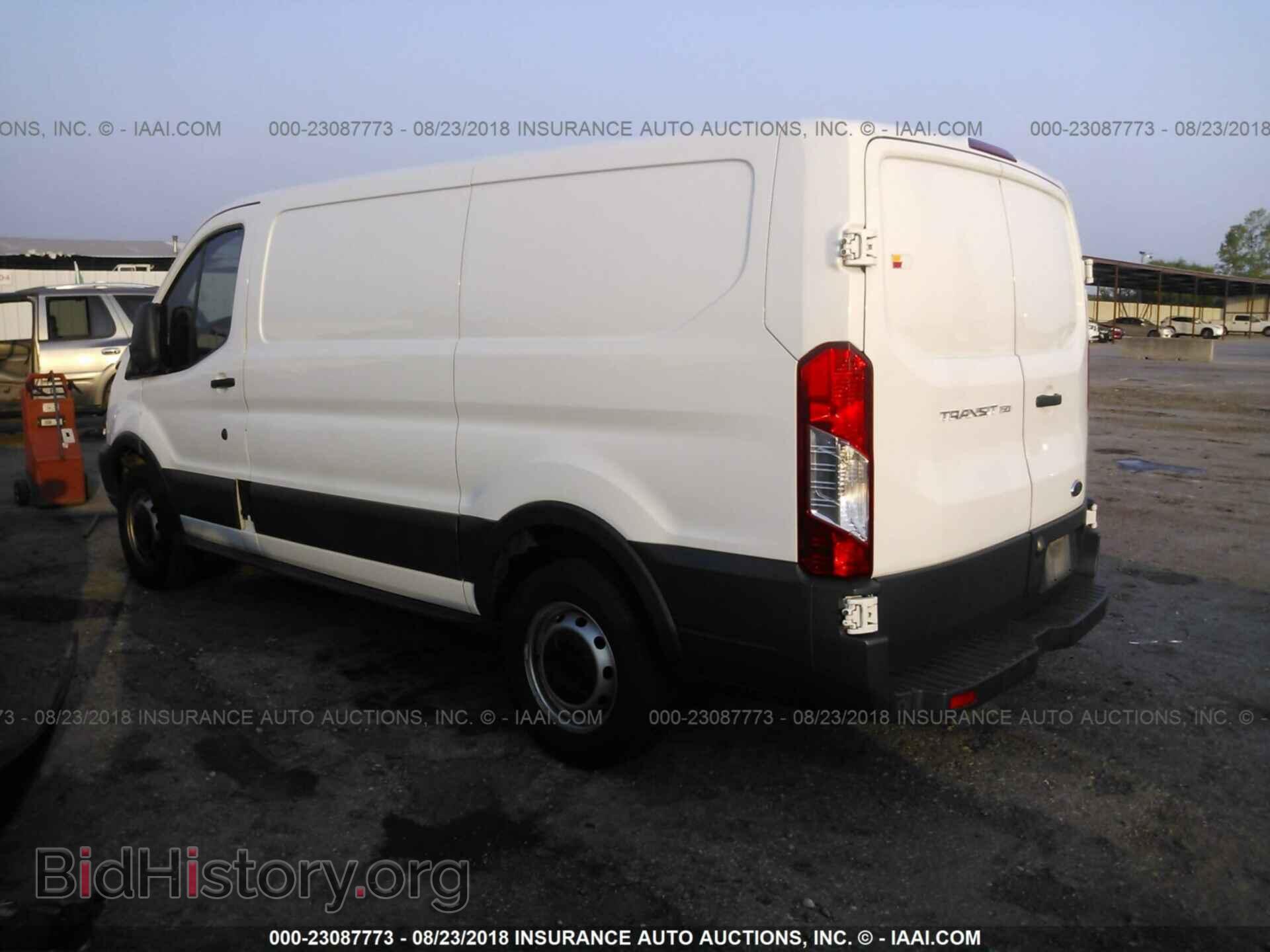 2015 Ford Transit - VIN: 1FTNE1ZM0FKB04570 - Фото 3