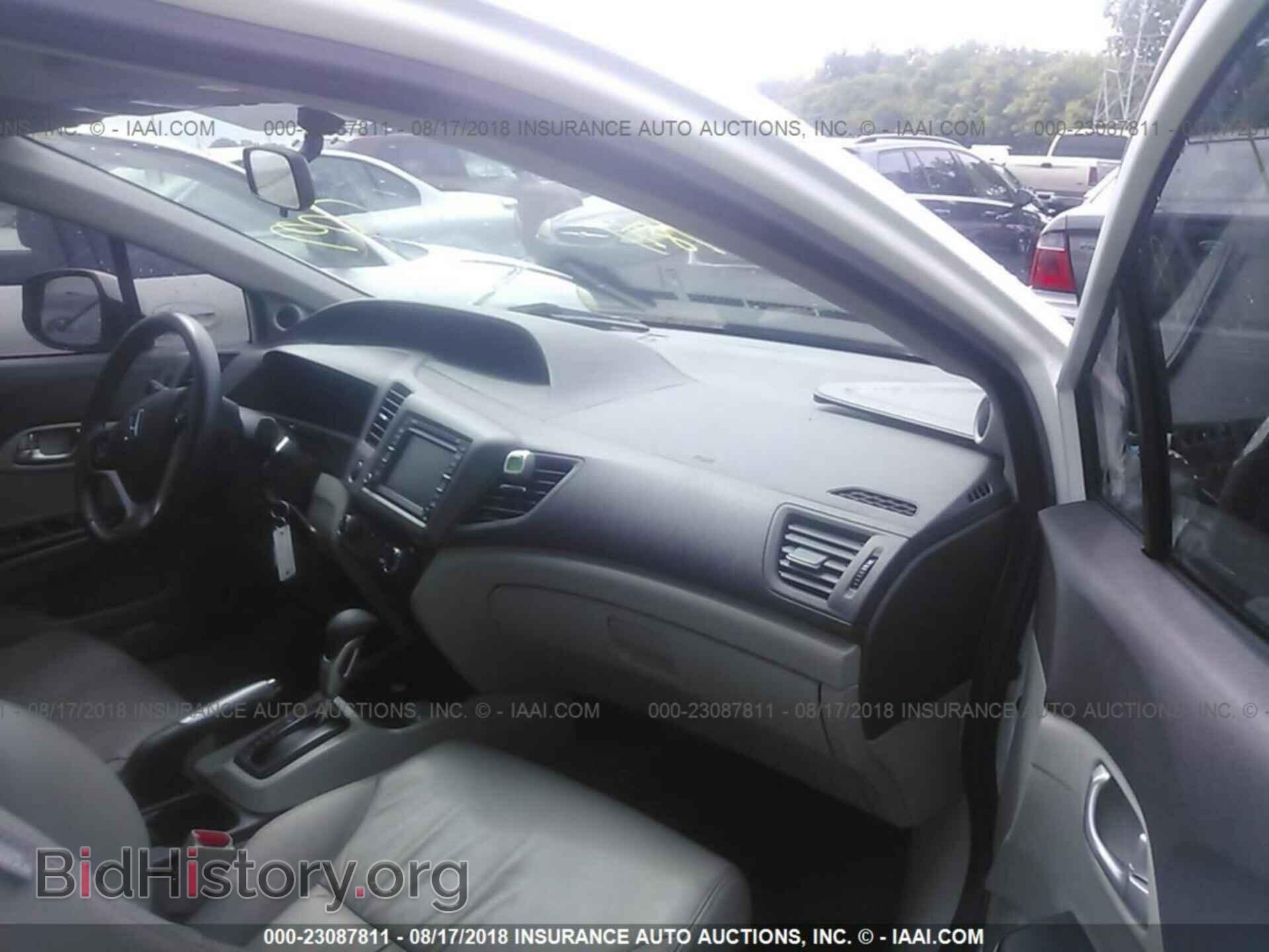 2012 Honda Civic - VIN: 19XFB2F95CE069557 - Photo 5