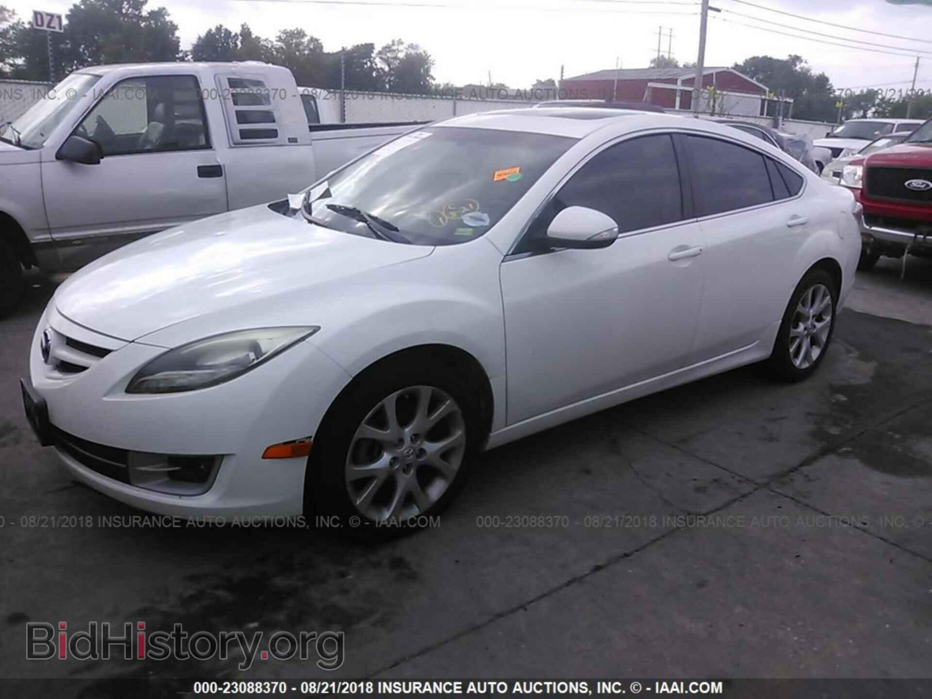 2011 Mazda 6 - VIN: 1YVHZ8CB4B5M23040 - Photo 2