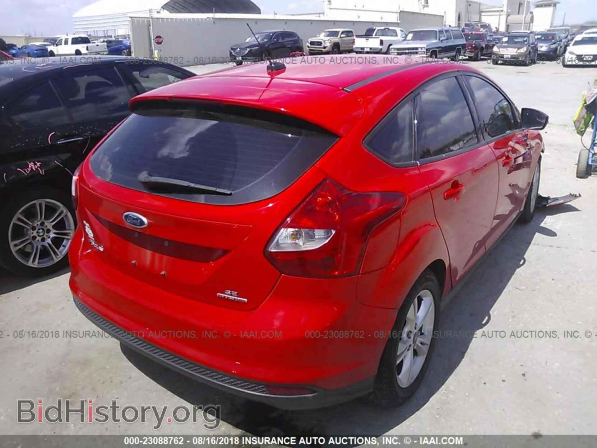 2014 Ford Focus - VIN: 1FADP3K20EL161361 - Photo 4