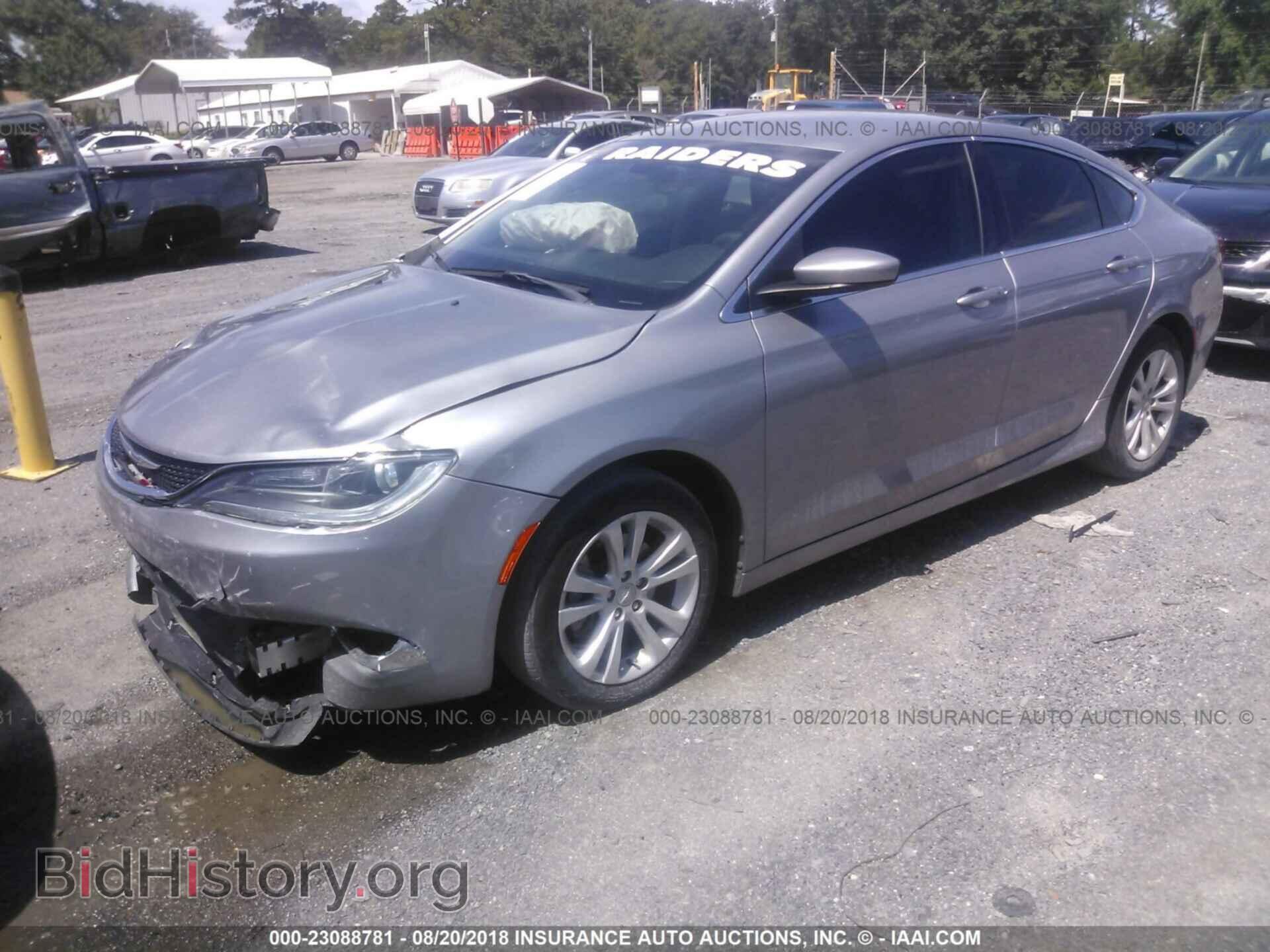 2016 Chrysler 200 - VIN: 1C3CCCAB2GN184834 - Photo 2
