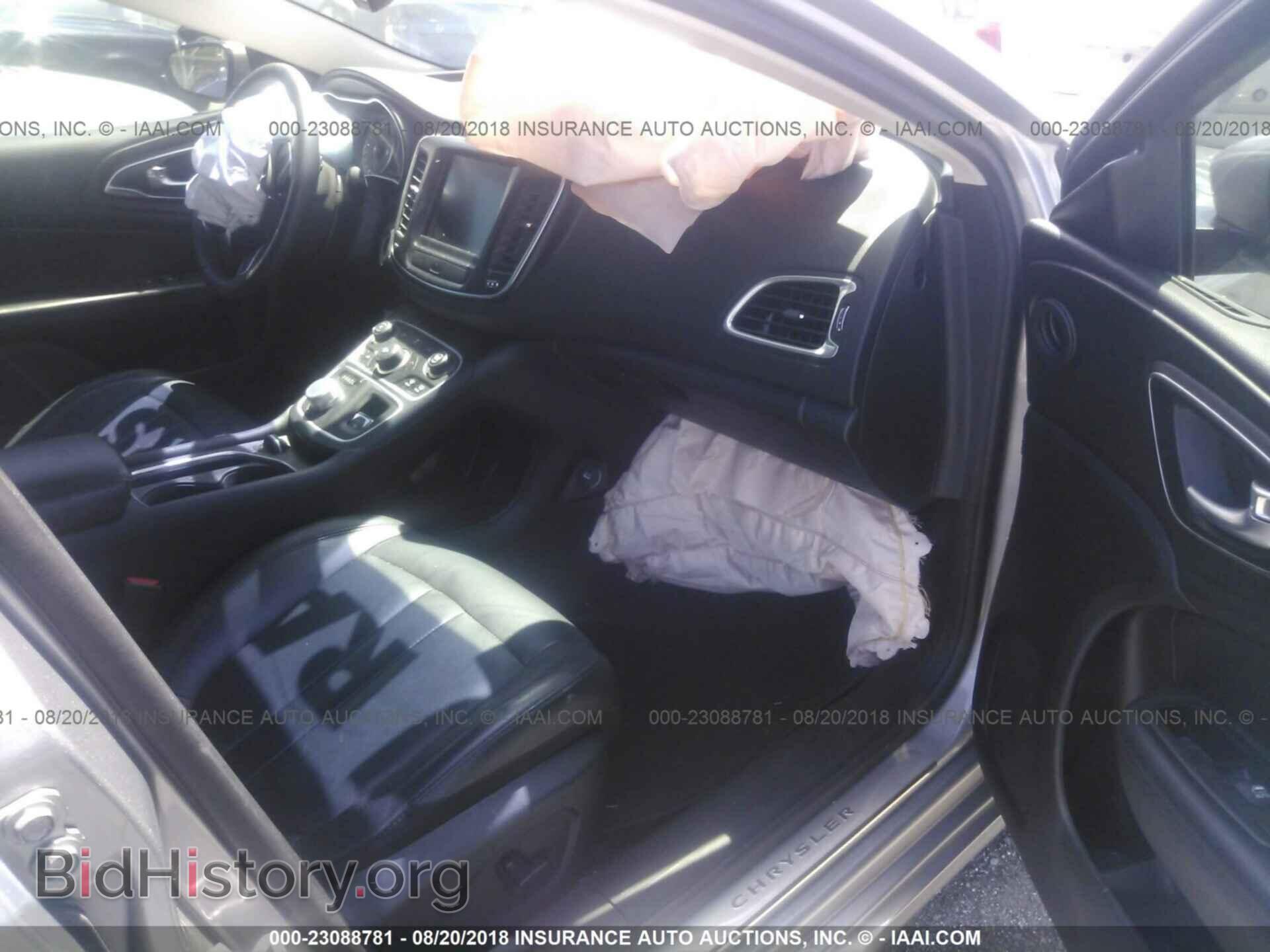 2016 Chrysler 200 - VIN: 1C3CCCAB2GN184834 - Photo 5