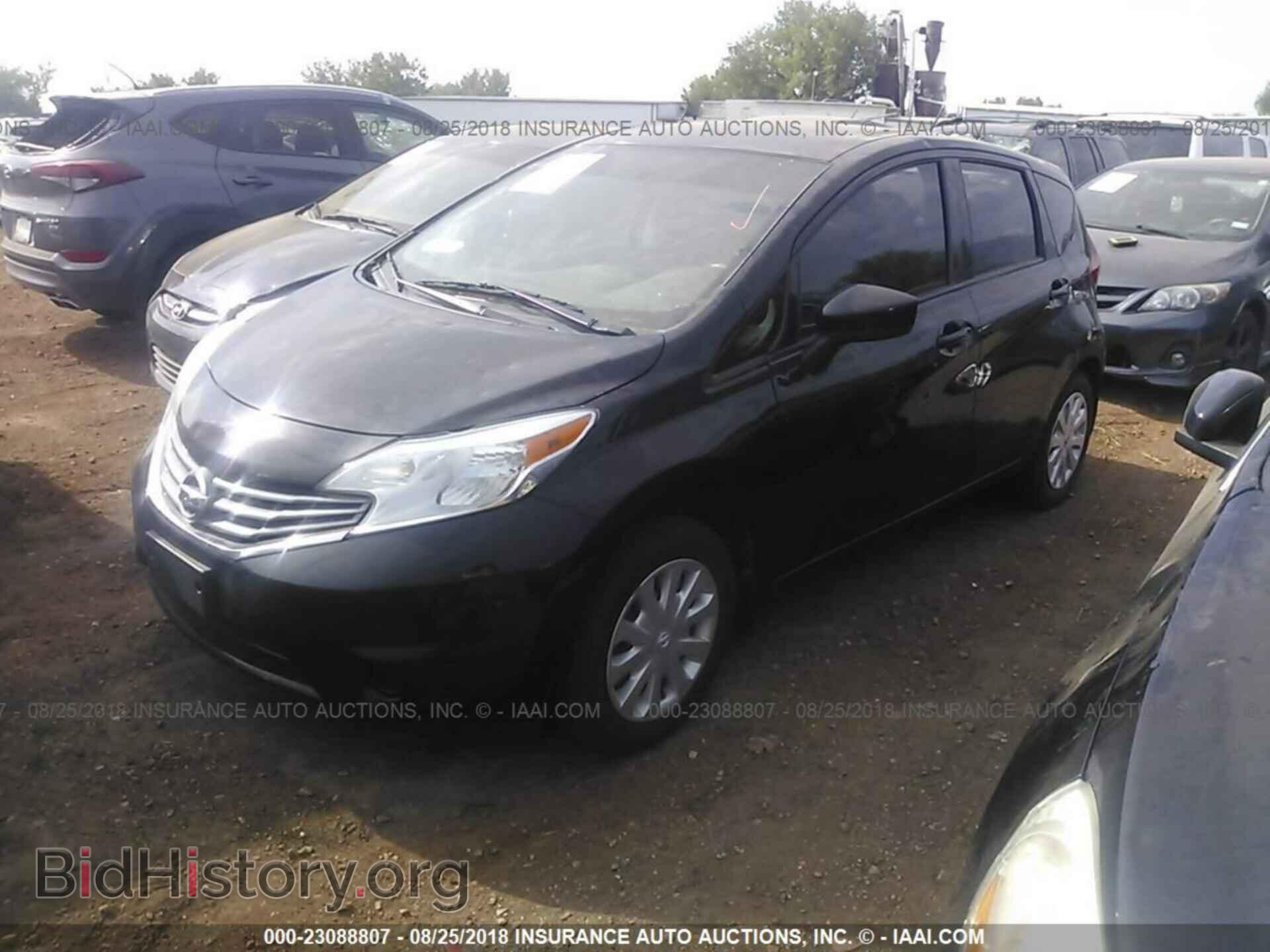 2015 Nissan Versa note - VIN: 3N1CE2CP6FL416040 - Photo 2