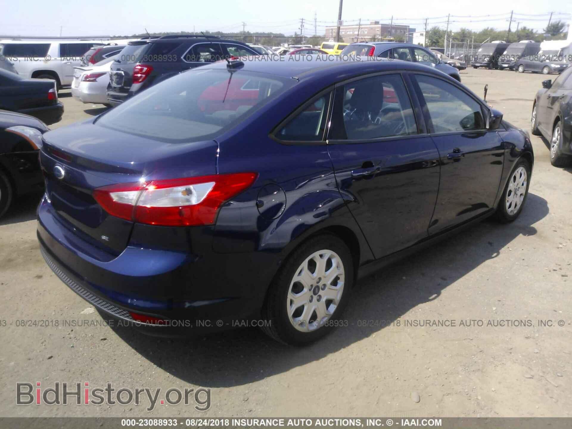 2012 Ford Focus - VIN: 1FAHP3F27CL122677 - Фото 4