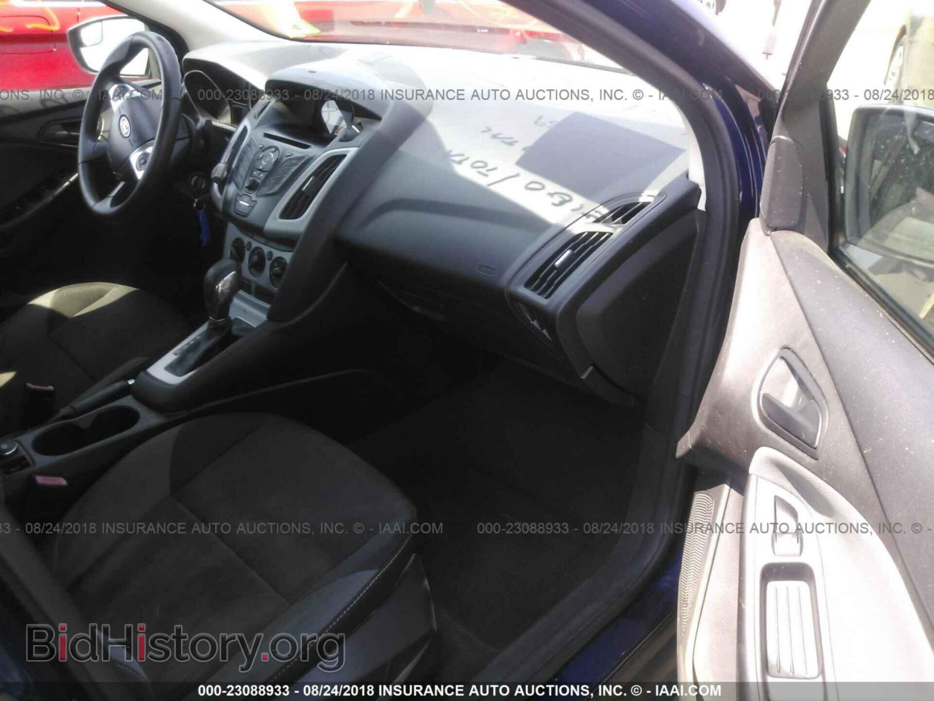 2012 Ford Focus - VIN: 1FAHP3F27CL122677 - Фото 5