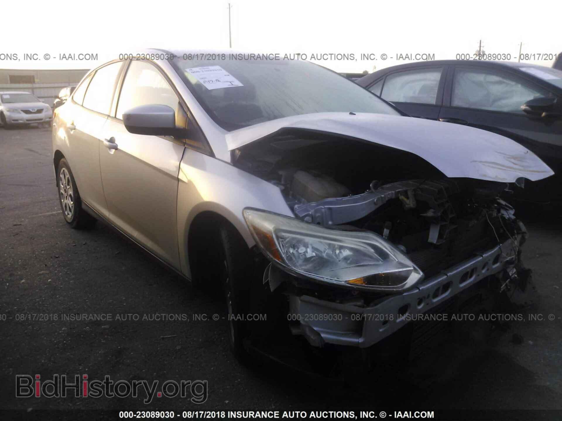 Фотография 1FAHP3F26CL186421 - Ford Focus 2012