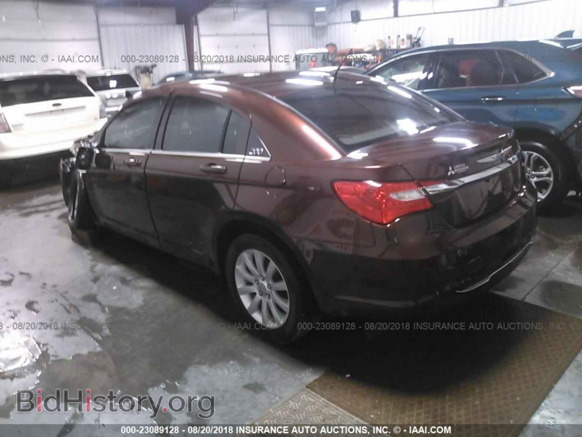 2012 Chrysler 200 - VIN: 1C3CCBBB5CN262915 - Фото 3