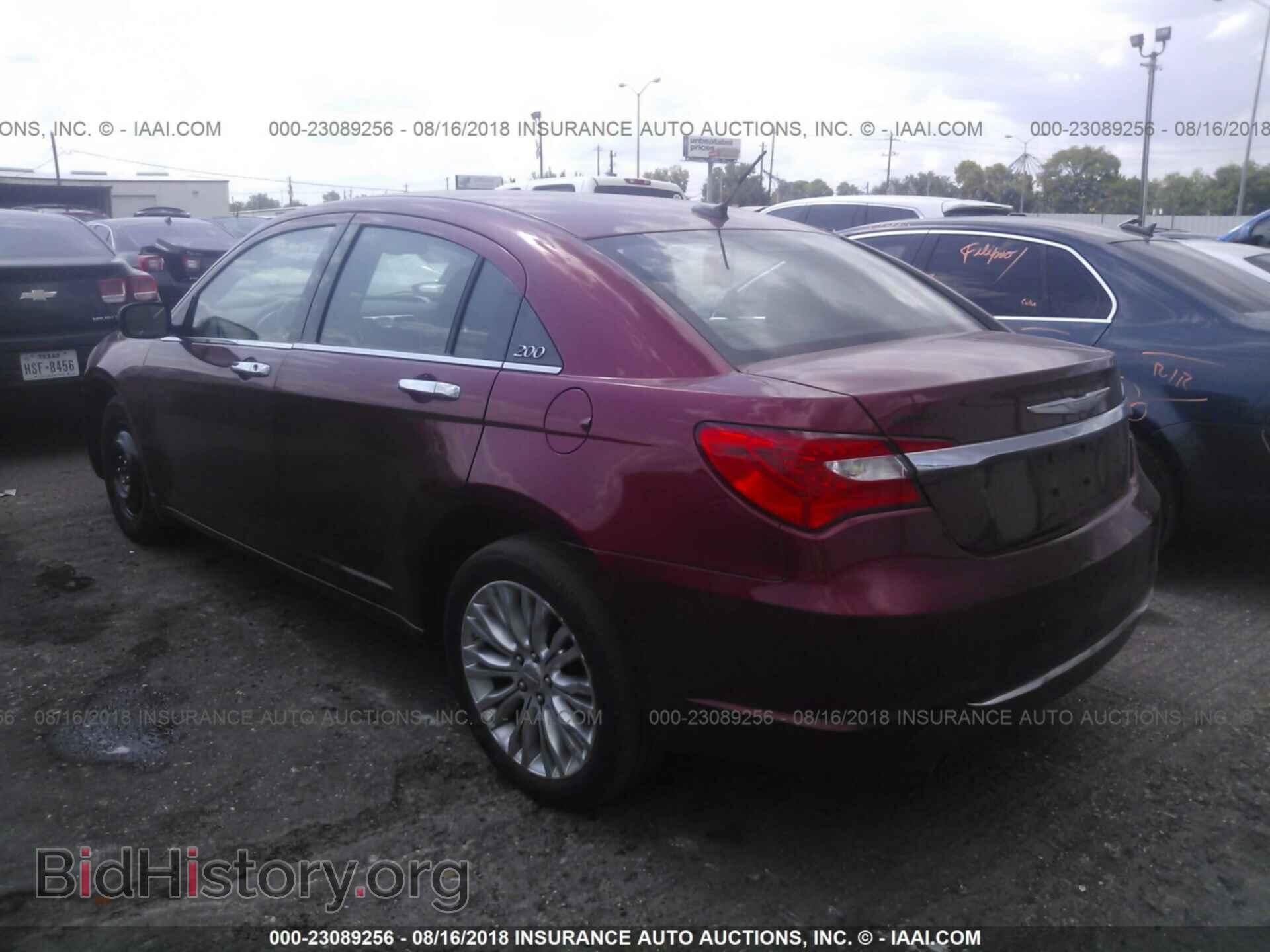 2011 Chrysler 200 - VIN: 1C3BC2FG2BN527192 - Photo 3