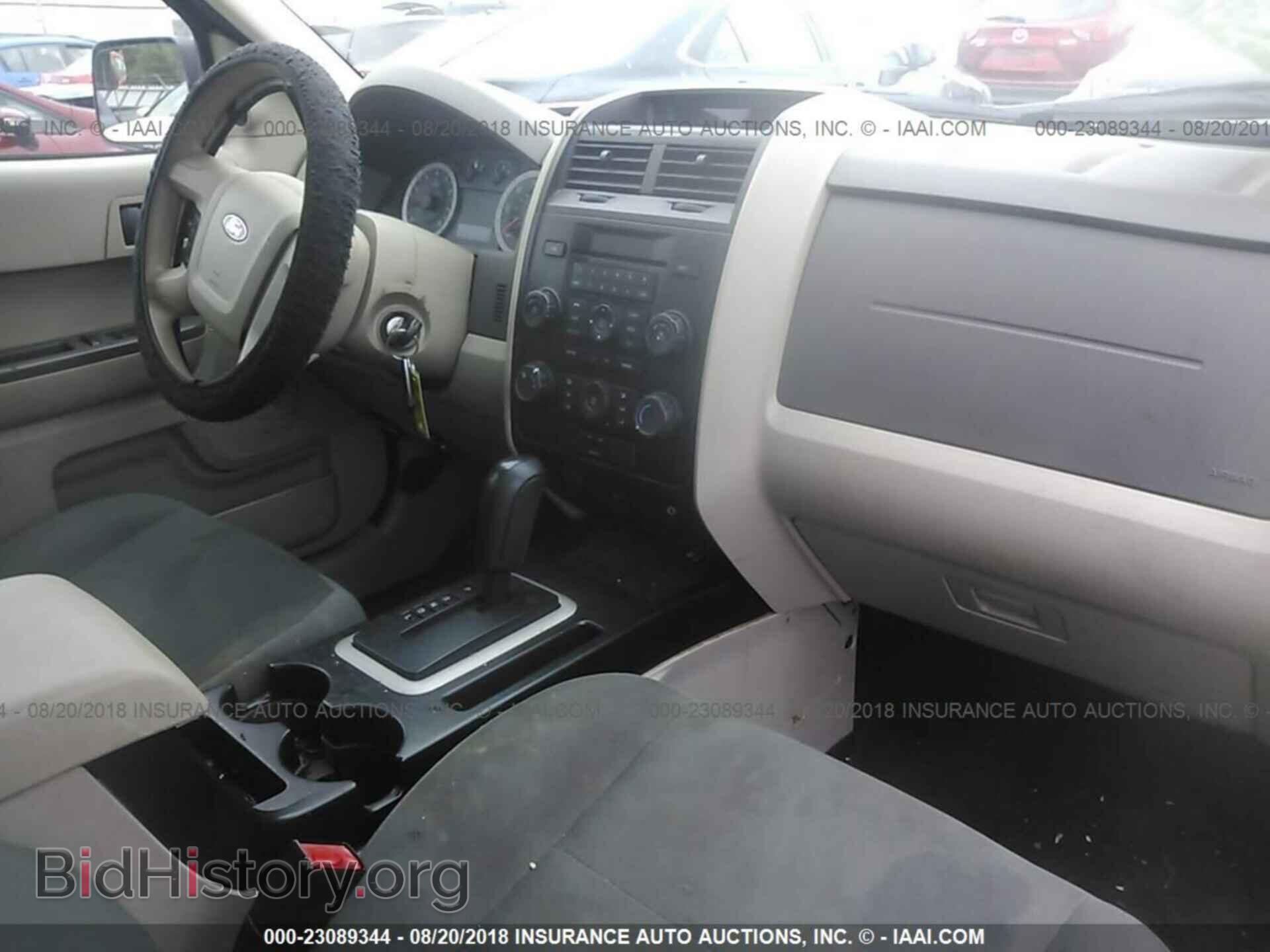 2012 Ford Escape - VIN: 1FMCU0C71CKA81881 - Фото 5