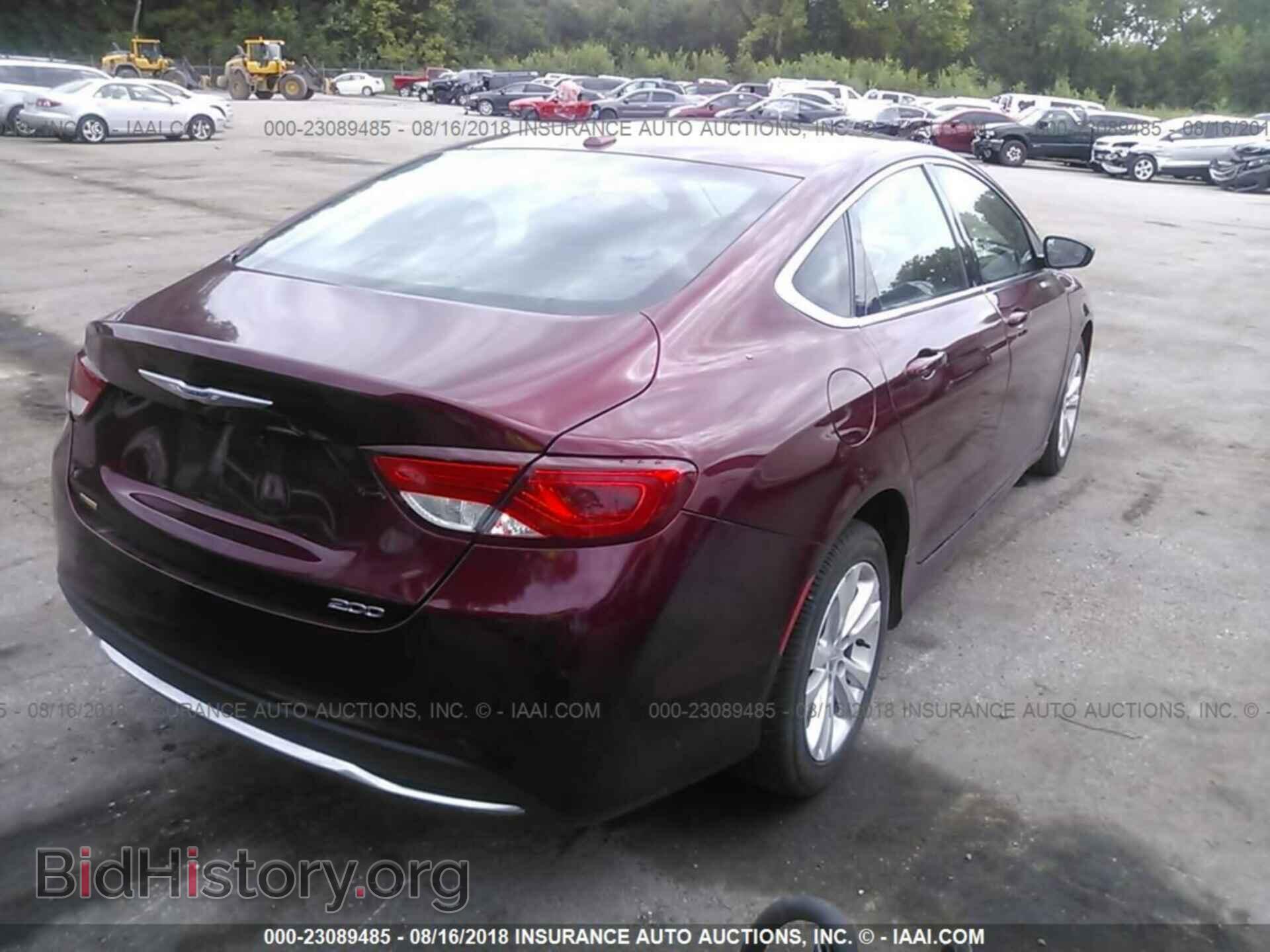 2016 Chrysler 200 - VIN: 1C3CCCAB5GN152850 - Photo 4