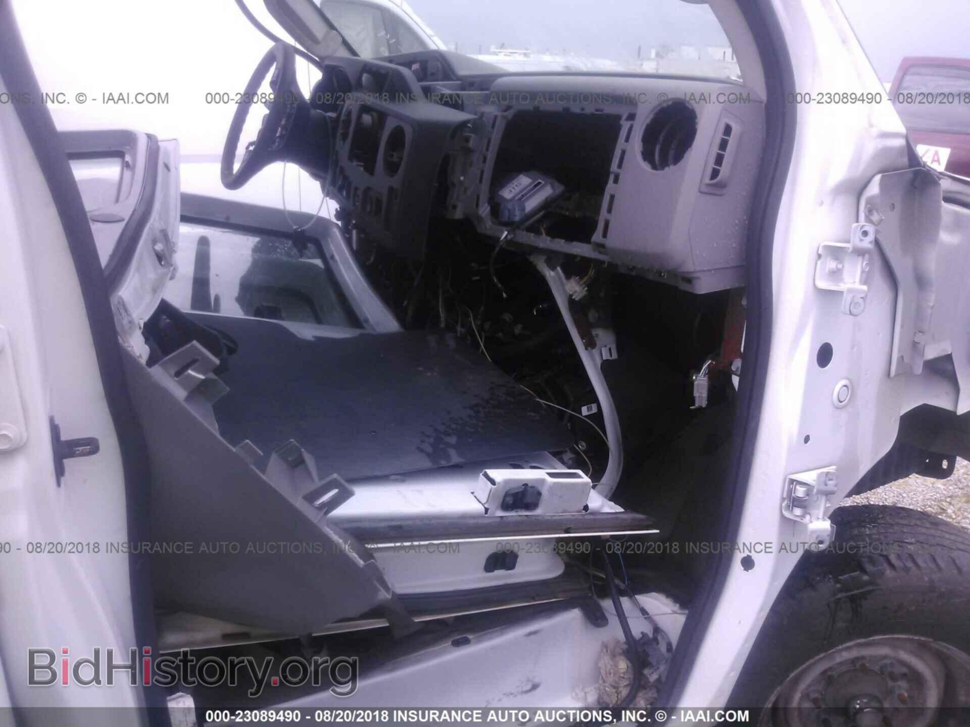 2014 Ford Econoline - VIN: 1FBSS3BL2EDA74505 - Photo 5