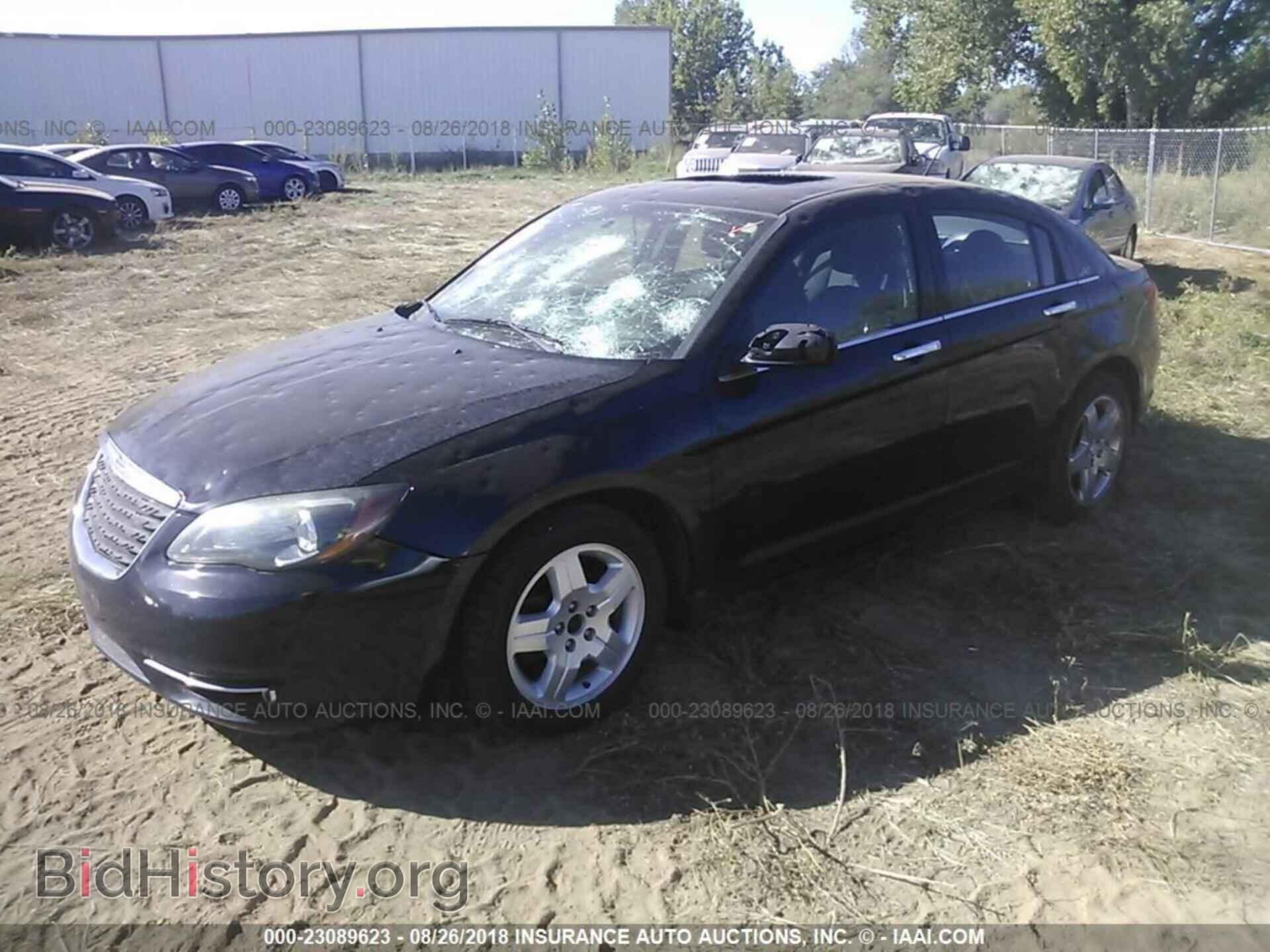 2013 Chrysler 200 - VIN: 1C3CCBCG1DN504319 - Photo 2