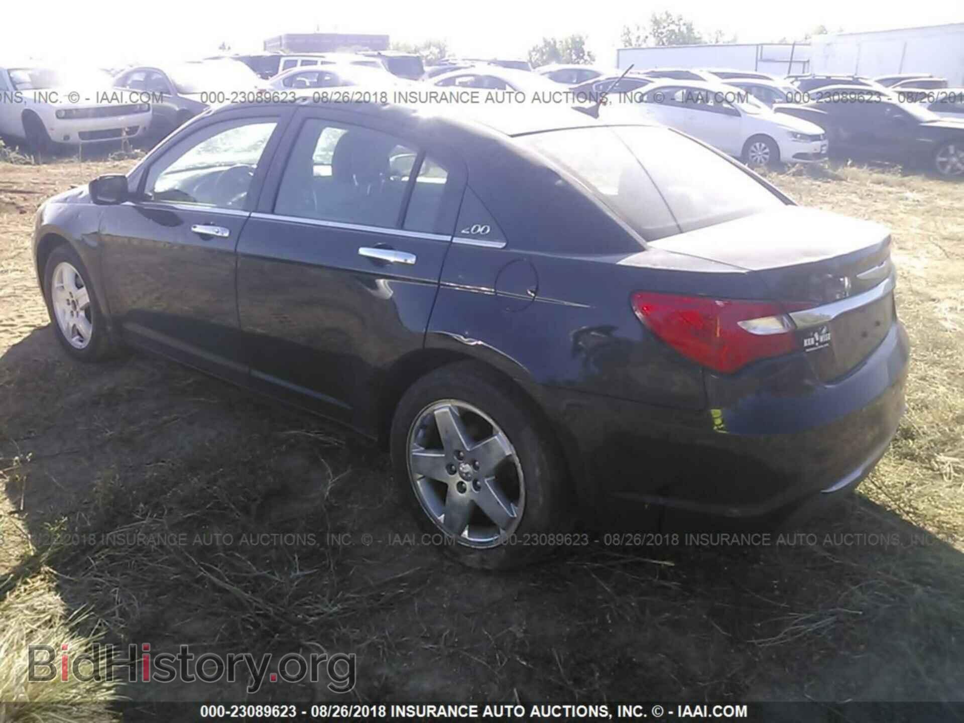 2013 Chrysler 200 - VIN: 1C3CCBCG1DN504319 - Photo 3