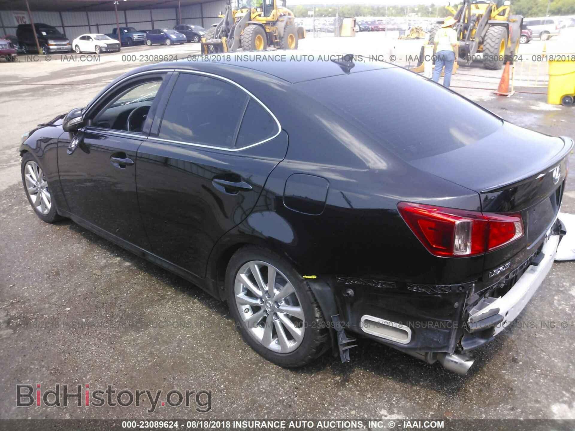 2011 Lexus Is - VIN: JTHCE5C23B5002015 - Photo 3