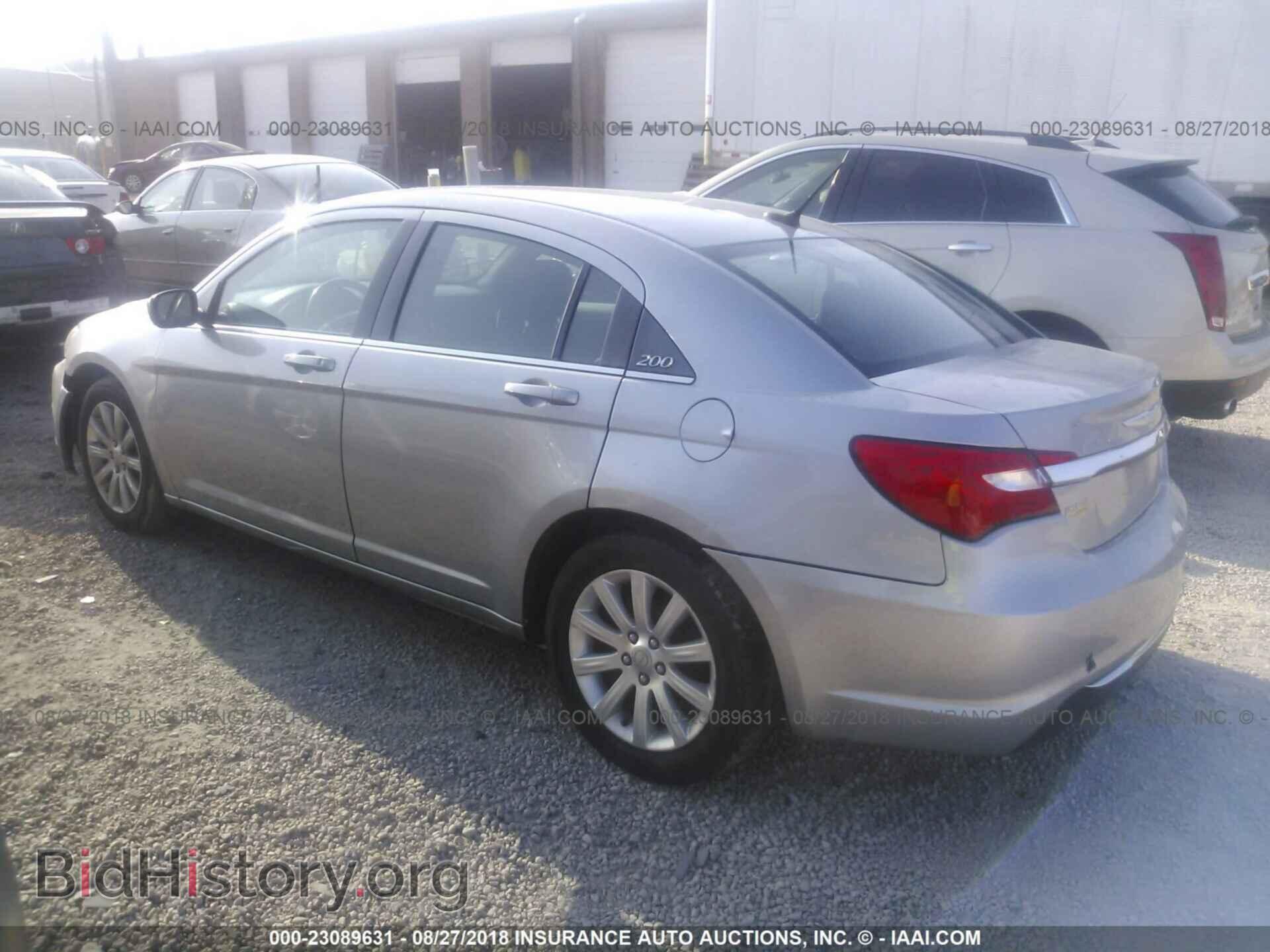 2013 Chrysler 200 - VIN: 1C3CCBBG0DN608043 - Фото 3