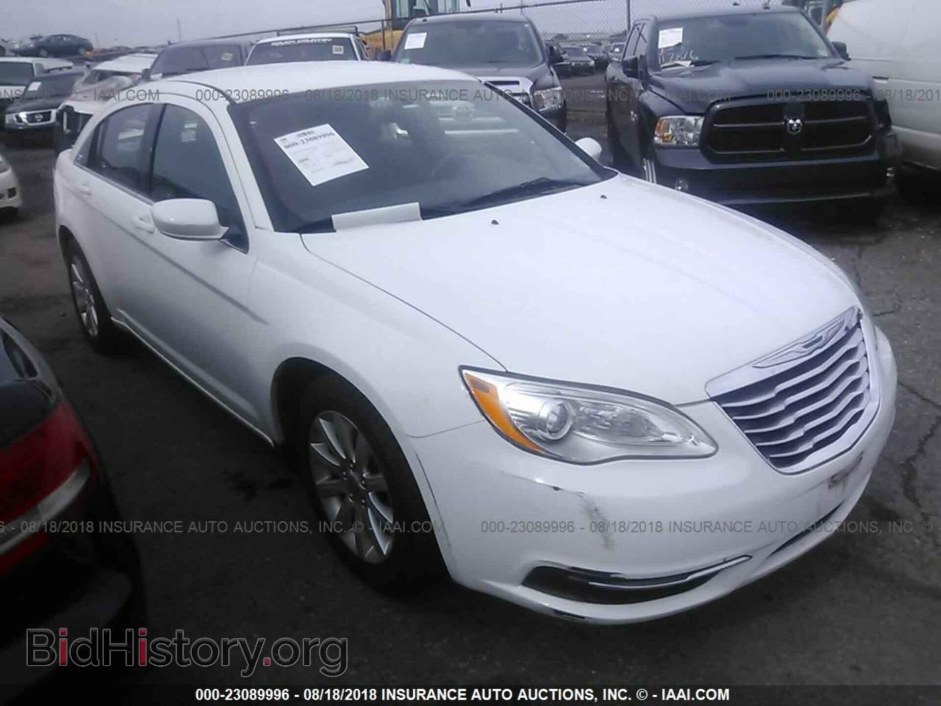 Photo 1C3CCBBG7DN532241 - Chrysler 200 2013