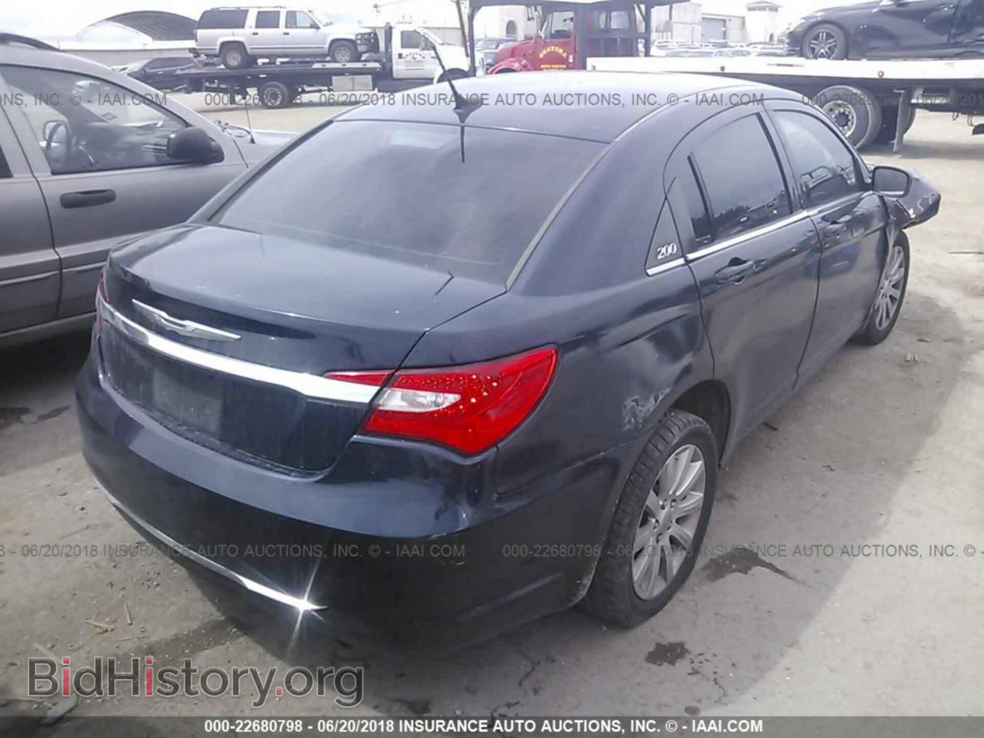 2012 CHRYSLER 200 - VIN: 1C3CCBBB8CN300041 - Photo 4