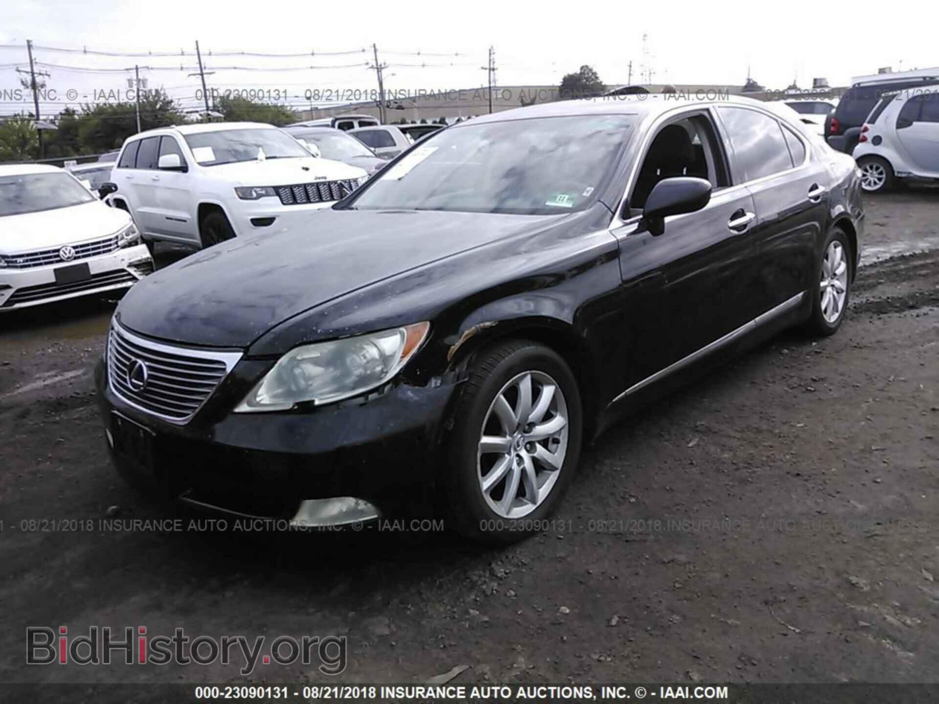 2007 LEXUS LS - VIN: JTHBL46F675006416 - Photo 2