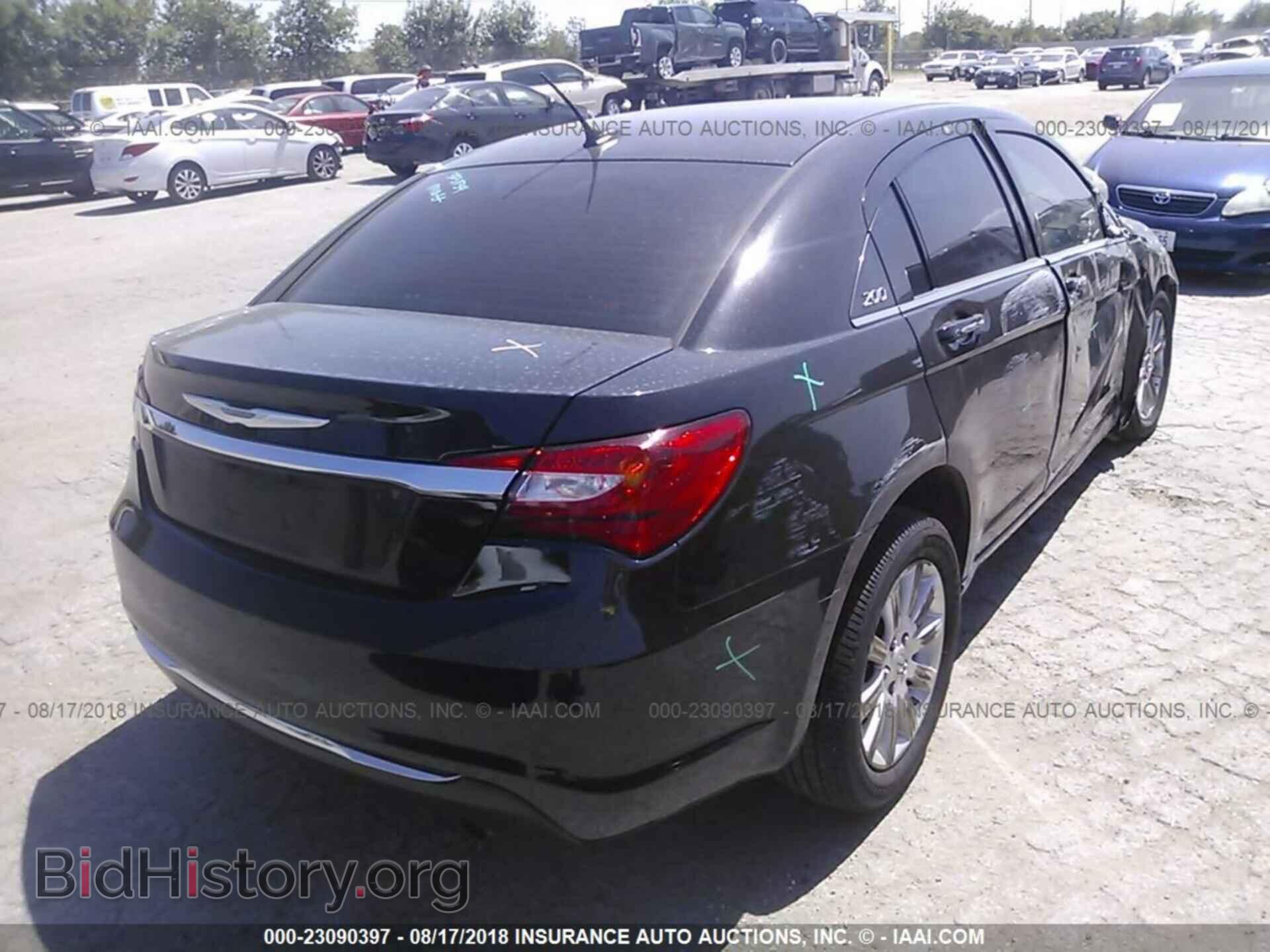 2013 Chrysler 200 - VIN: 1C3CCBBB6DN694463 - Photo 4