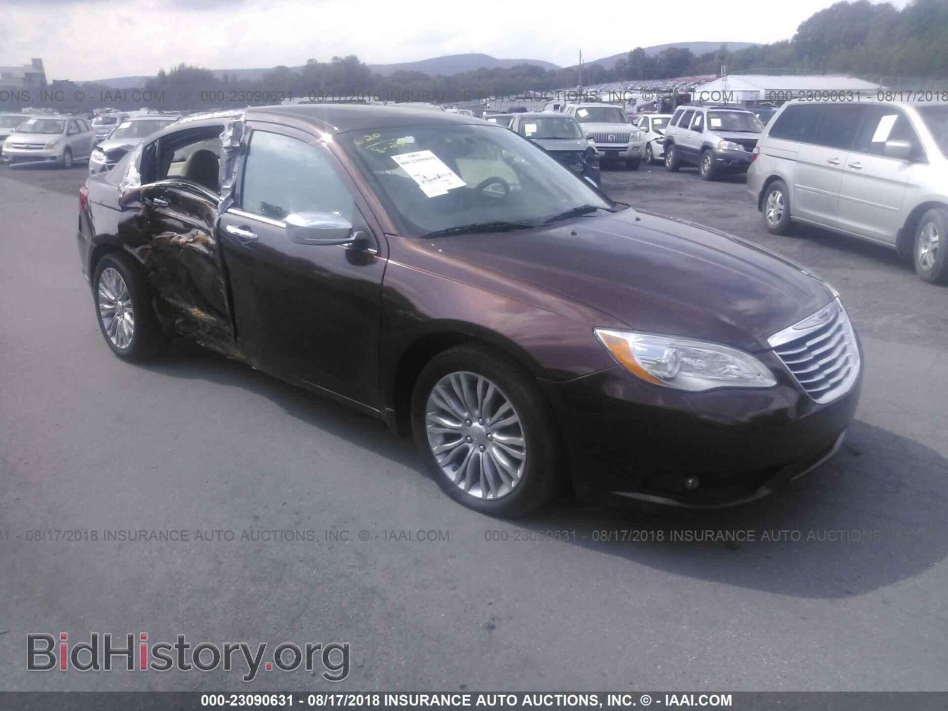 Photo 1C3CCBCG6DN520774 - Chrysler 200 2013