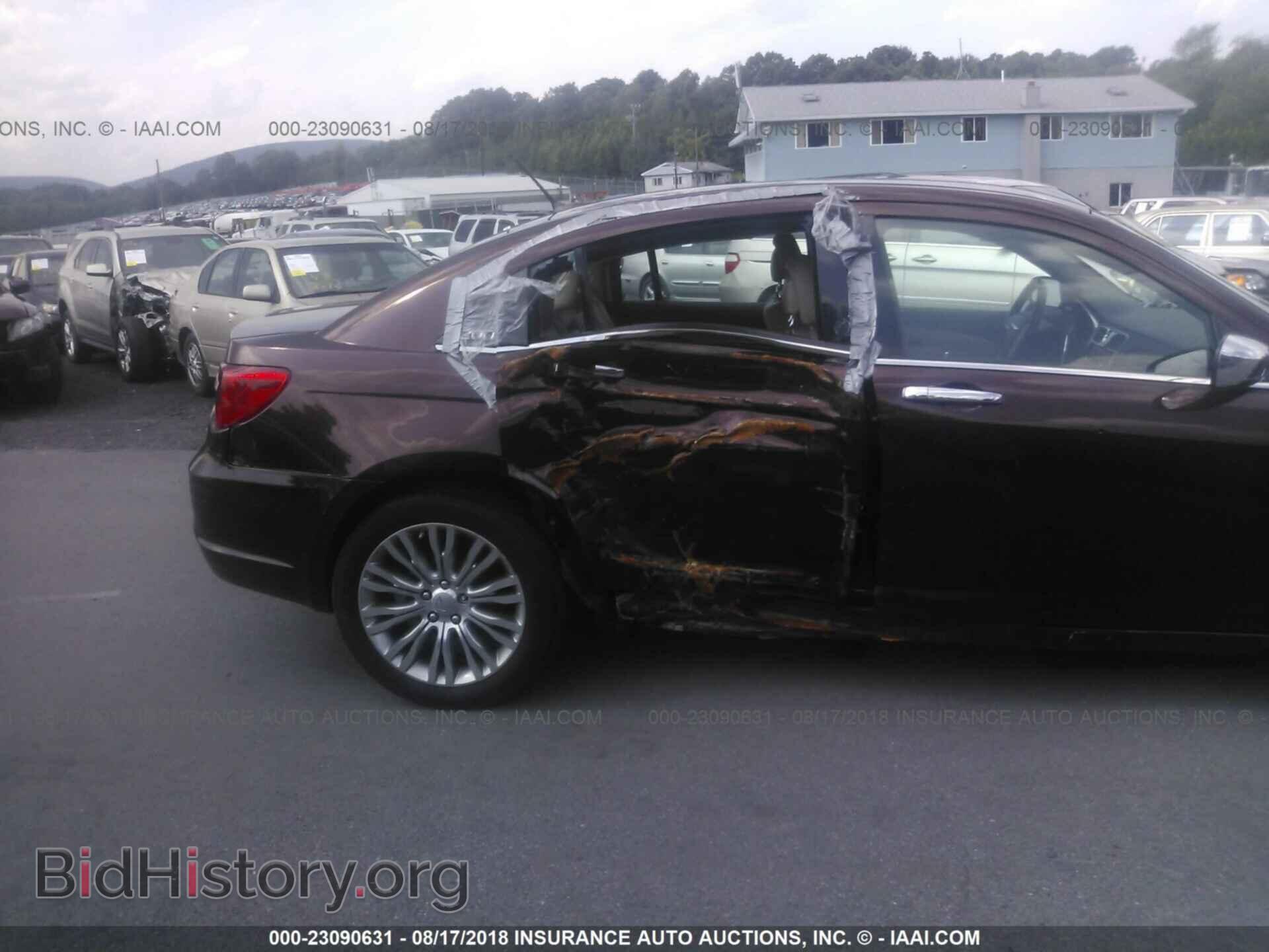 2013 Chrysler 200 - VIN: 1C3CCBCG6DN520774 - Photo 6