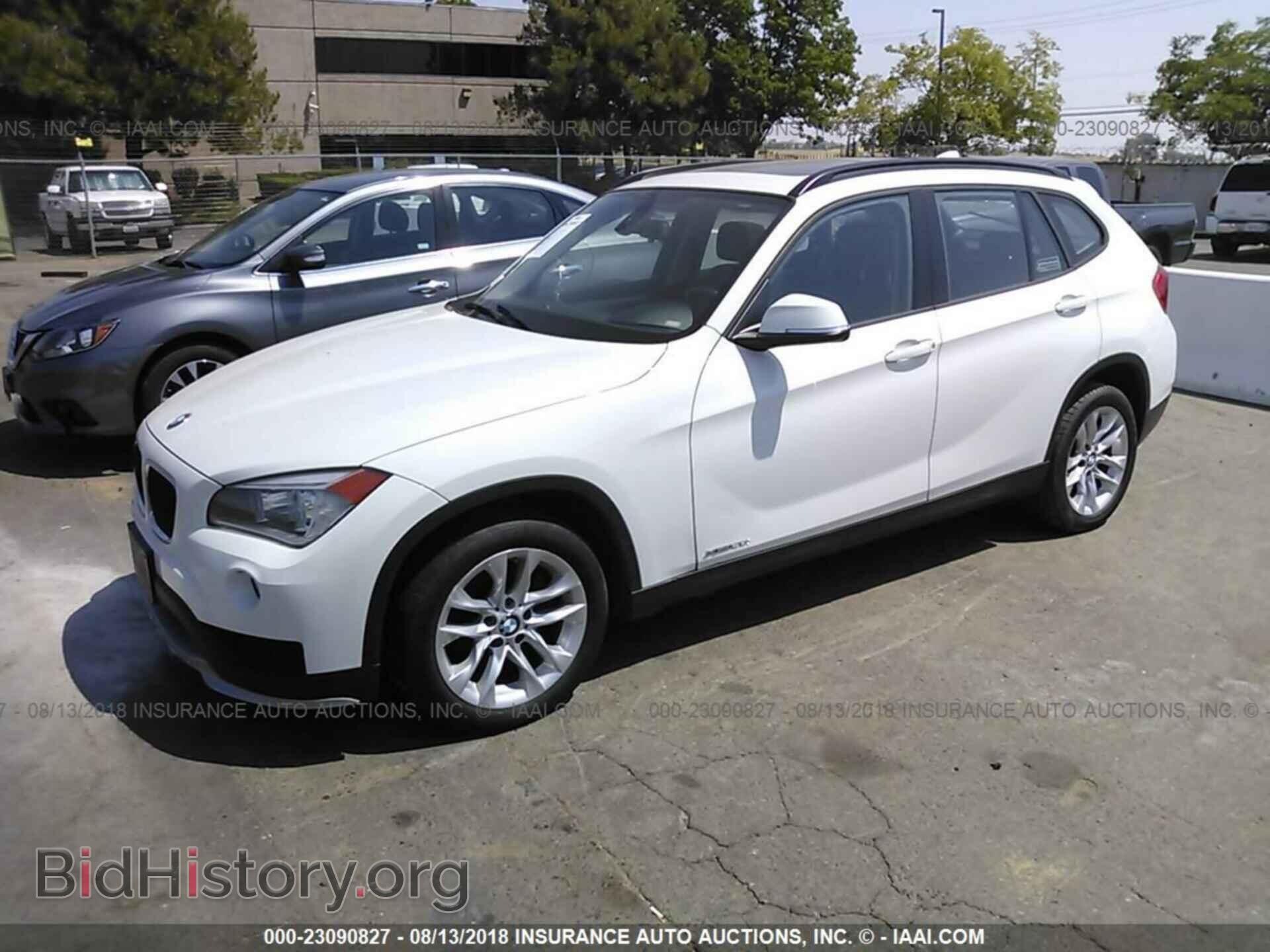 2015 Bmw X1 - VIN: WBAVL1C51FVY28559 - Фото 2