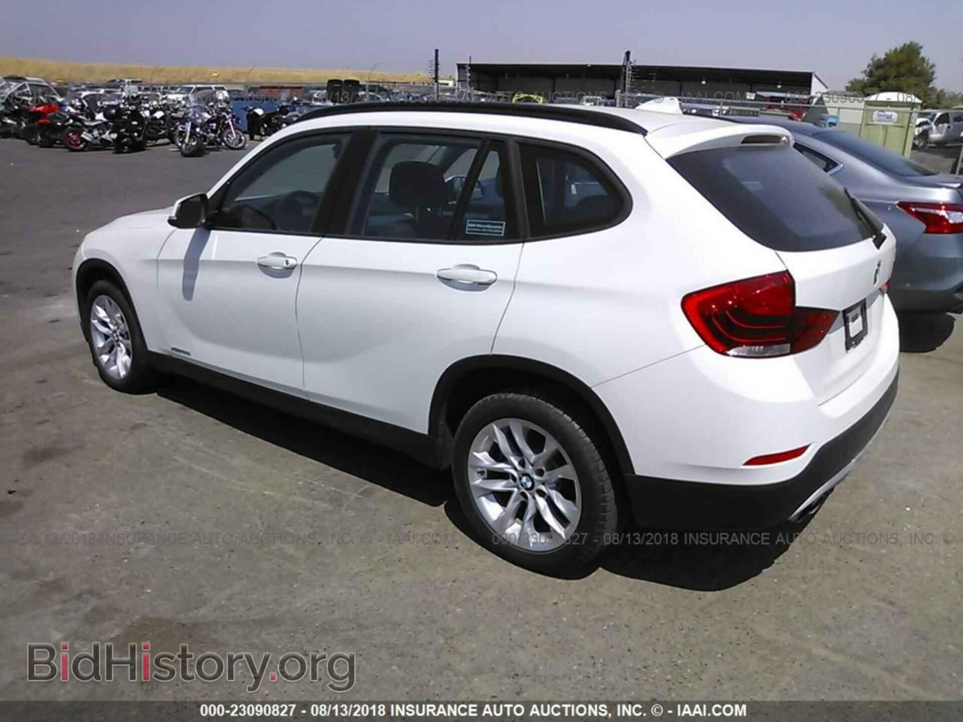 2015 Bmw X1 - VIN: WBAVL1C51FVY28559 - Фото 3