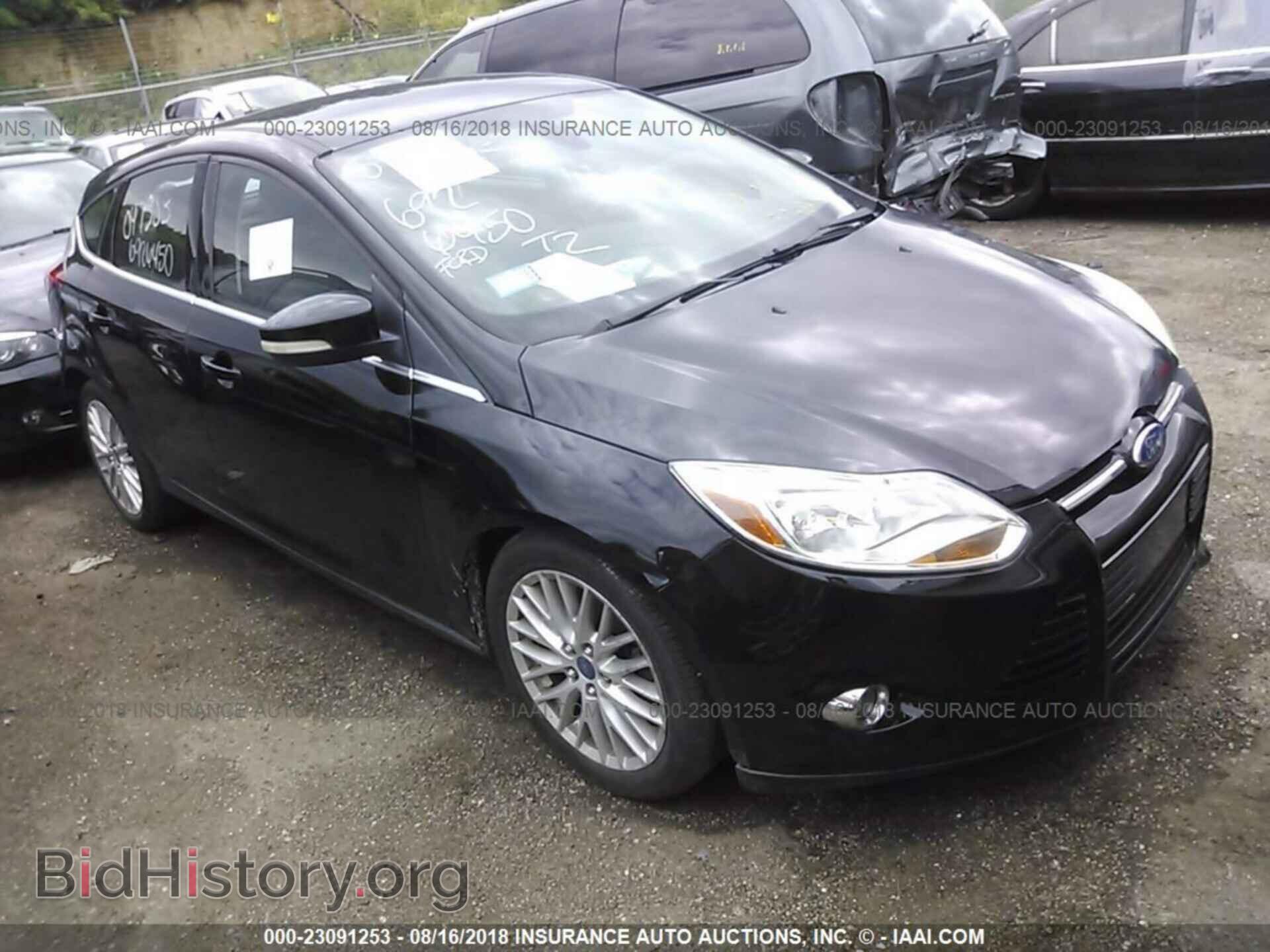 Фотография 1FAHP3M28CL258674 - Ford Focus 2012