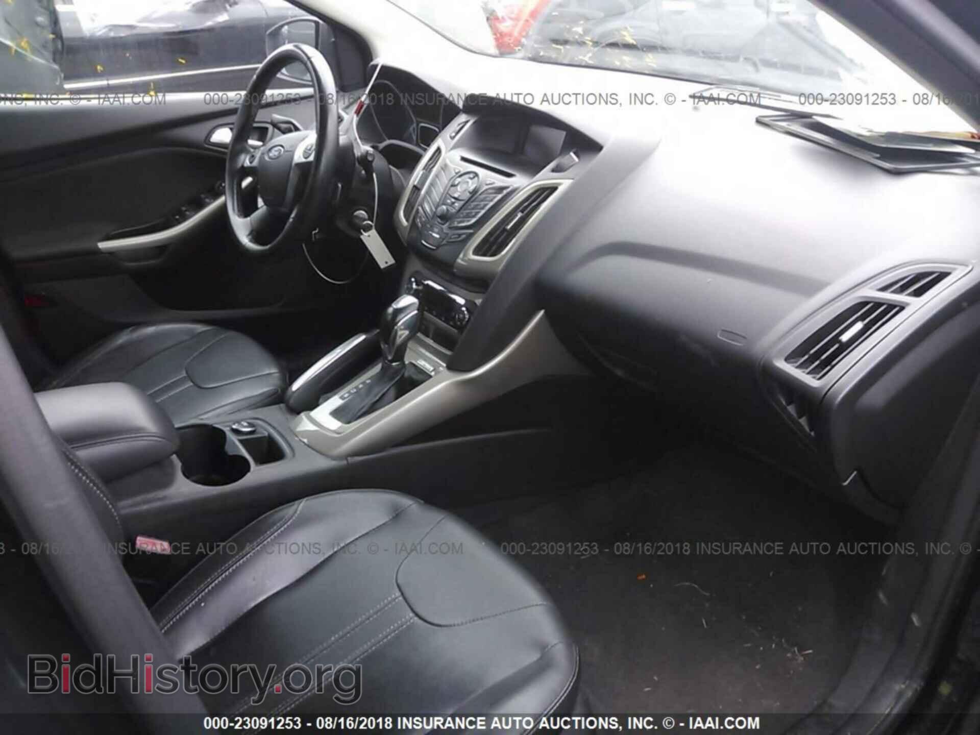 2012 Ford Focus - VIN: 1FAHP3M28CL258674 - Фото 5
