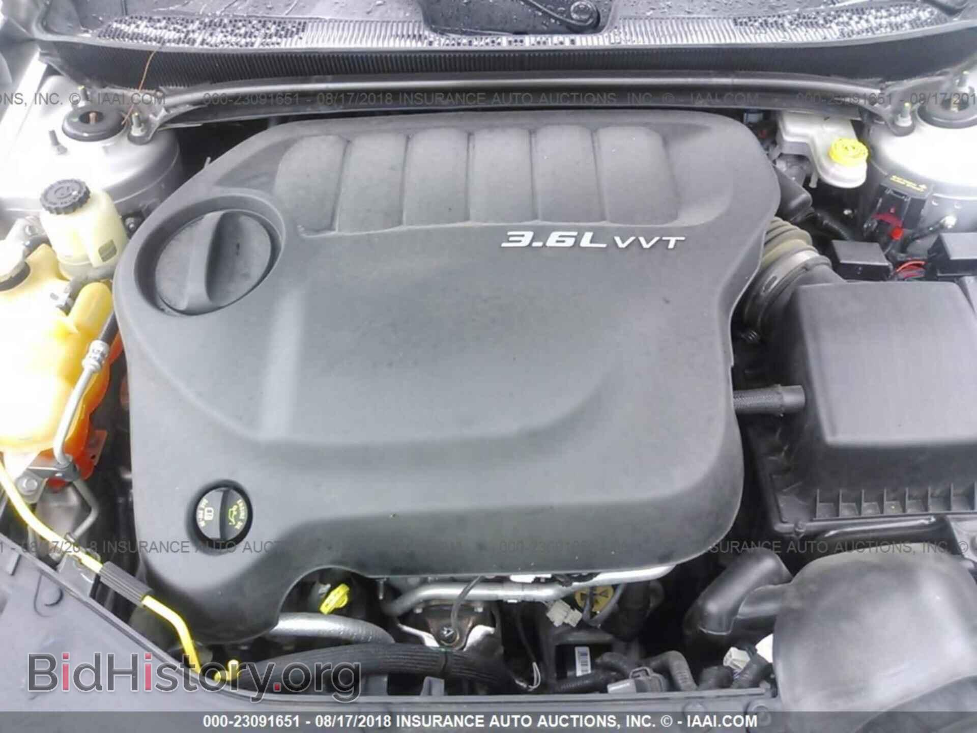 2011 Chrysler 200 - VIN: 1C3BC2FG3BN580936 - Photo 10