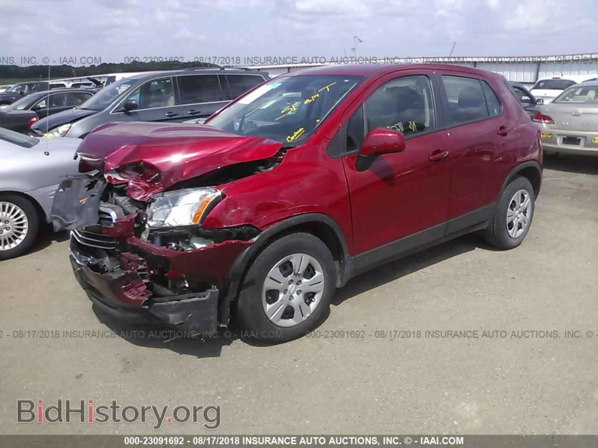 2015 Chevrolet Trax - VIN: KL7CJKSB2FB144874 - Фото 2
