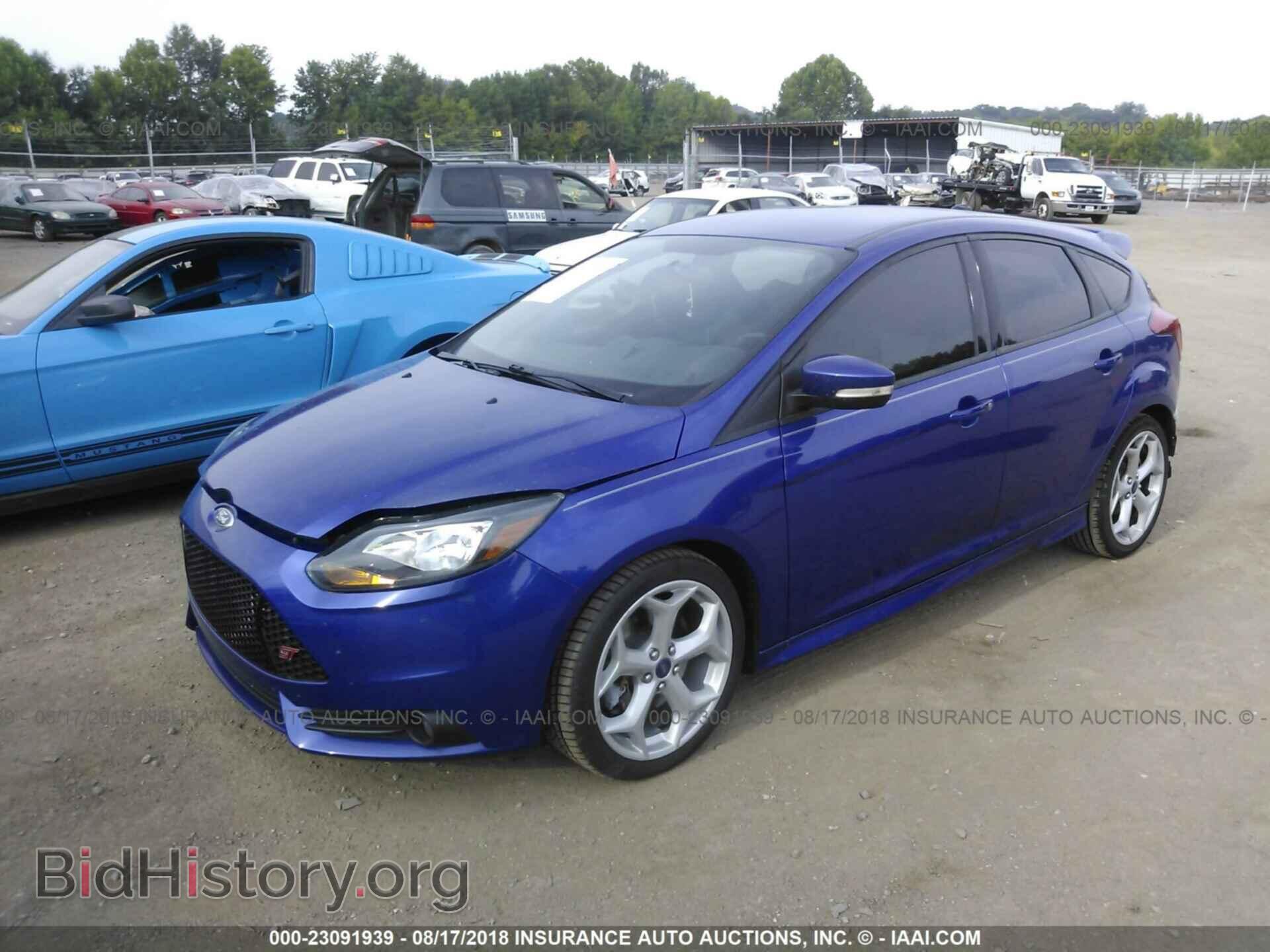 2014 Ford Focus - VIN: 1FADP3L93EL190557 - Фото 2