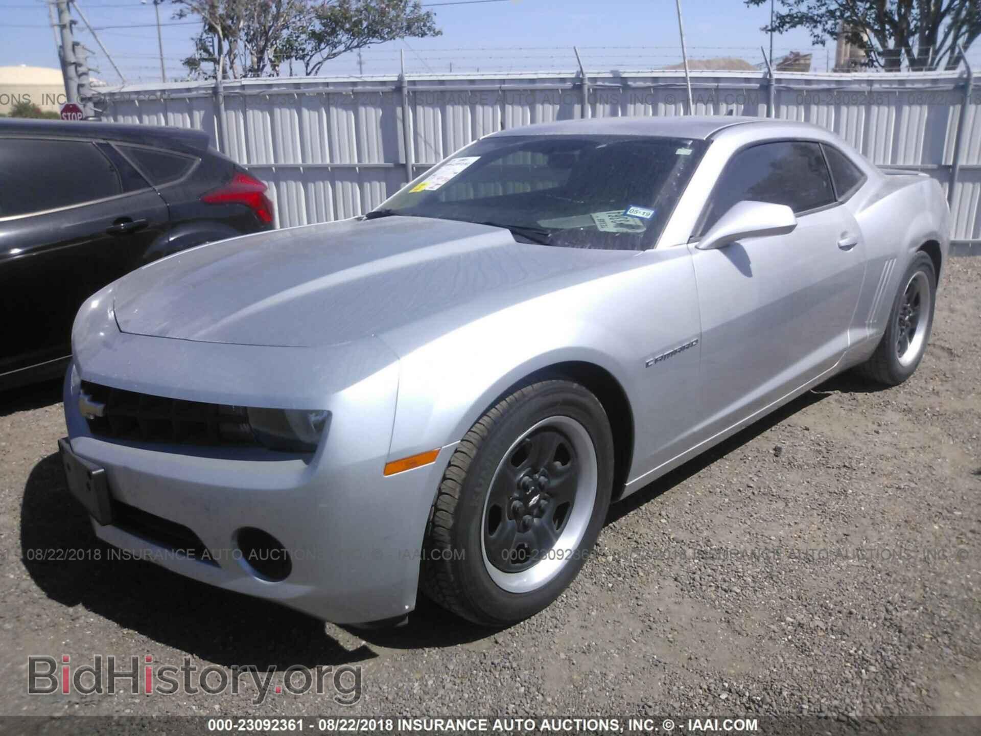 2013 Chevrolet Camaro - VIN: 2G1FA1E36D9204824 - Фото 2