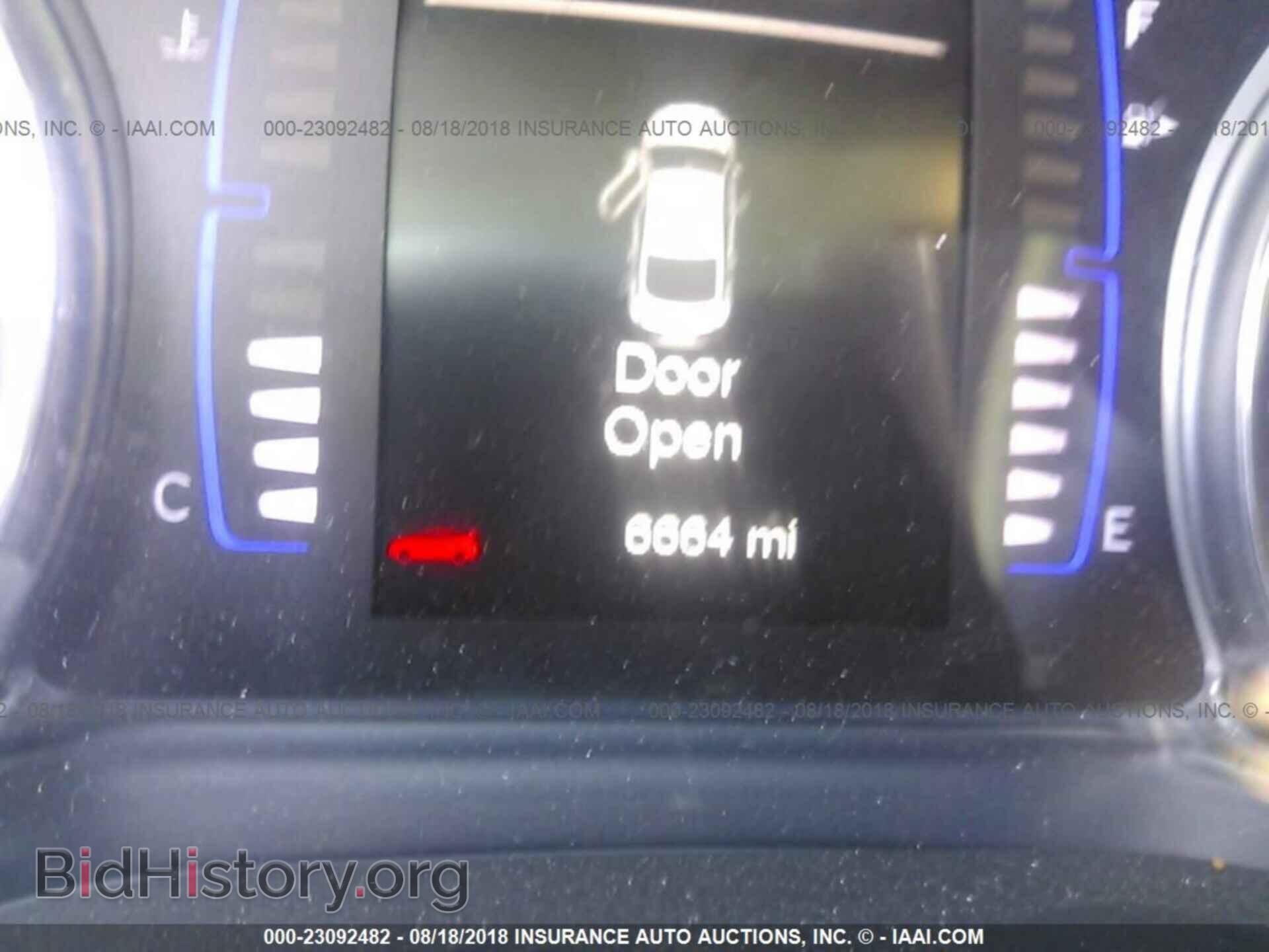 2017 Chrysler 200 - VIN: 1C3CCCABXHN506038 - Фото 7