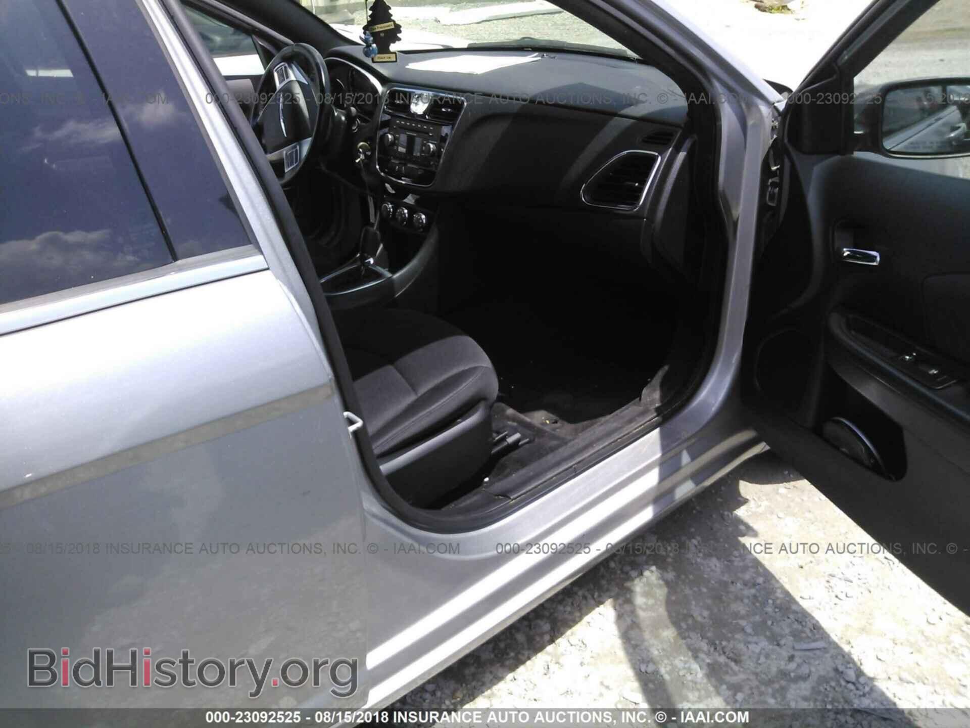 2013 Chrysler 200 - VIN: 1C3CCBBB6DN539041 - Photo 5