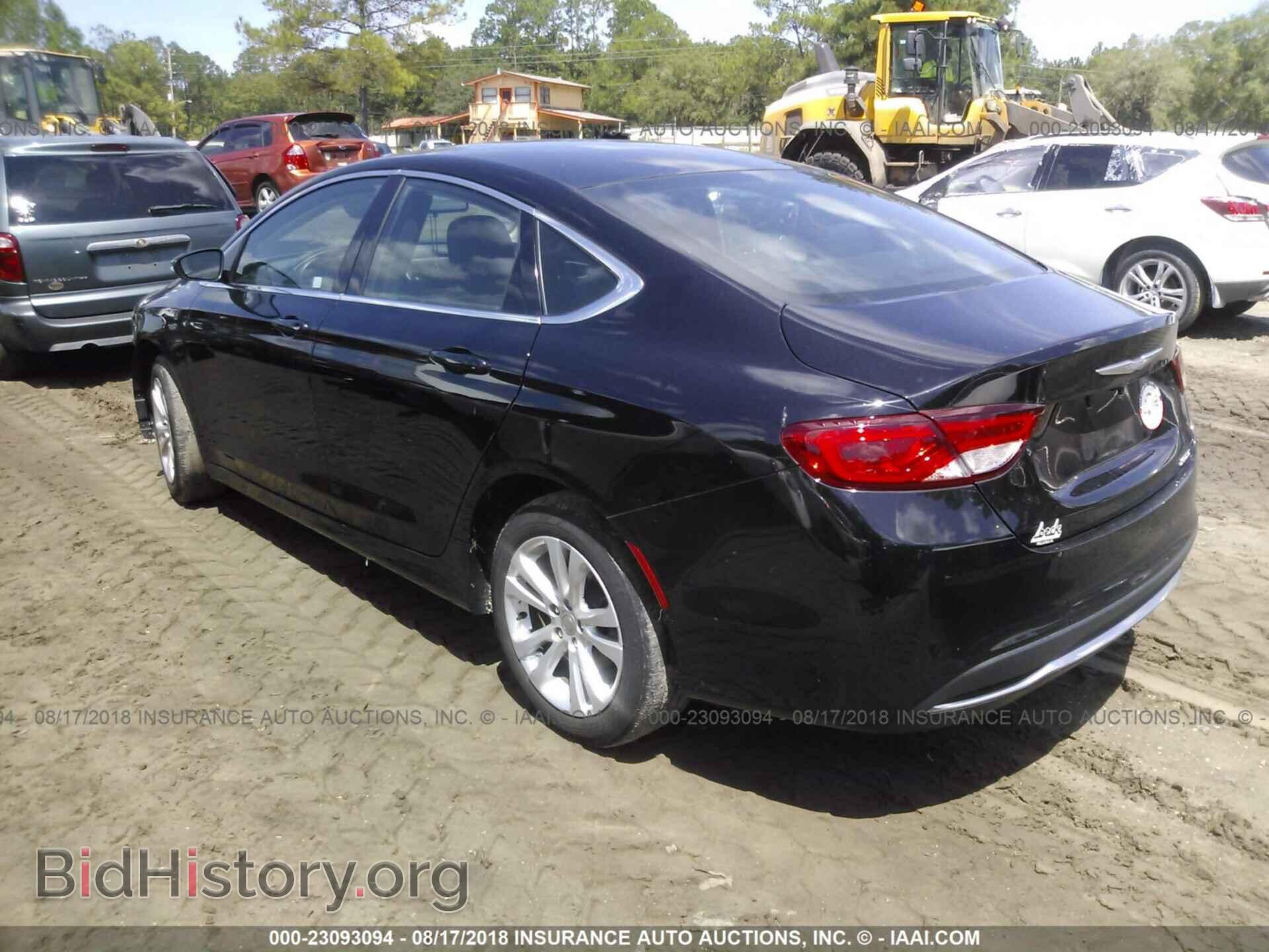 2016 Chrysler 200 - VIN: 1C3CCCAB8GN122077 - Photo 3