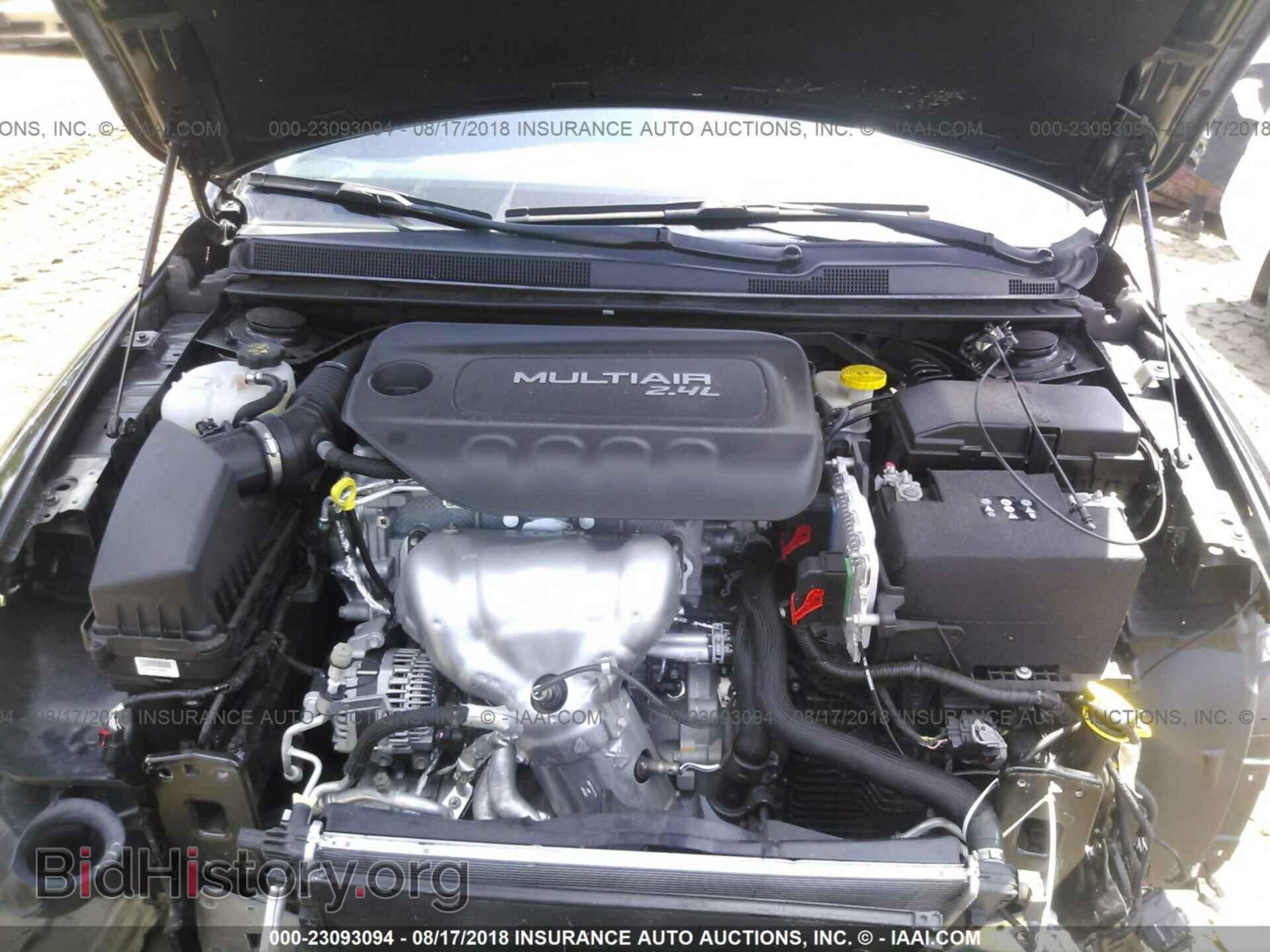 2016 Chrysler 200 - VIN: 1C3CCCAB8GN122077 - Photo 10