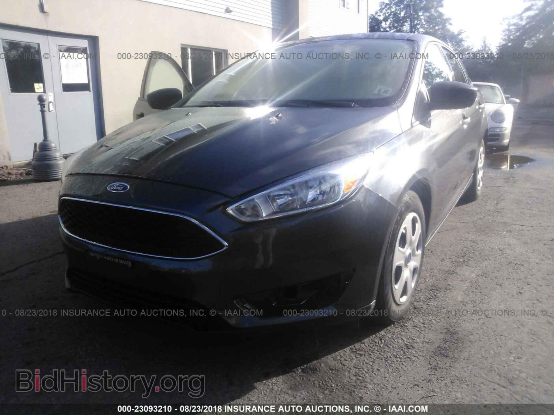 2017 Ford Focus - VIN: 1FADP3E22HL200953 - Photo 6